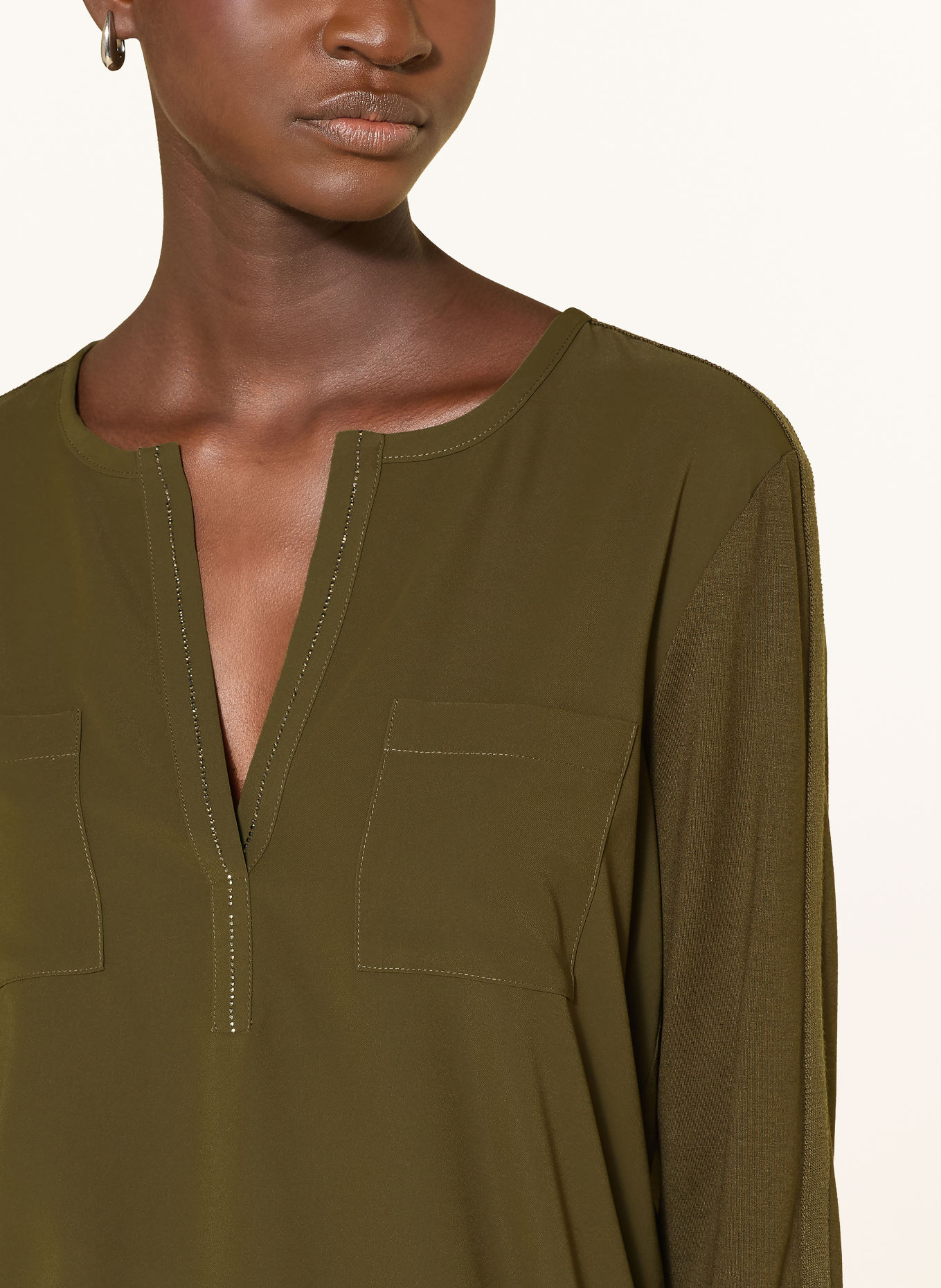 monari Blusenshirt im Materialmix mit Schmucksteinen: OLIV