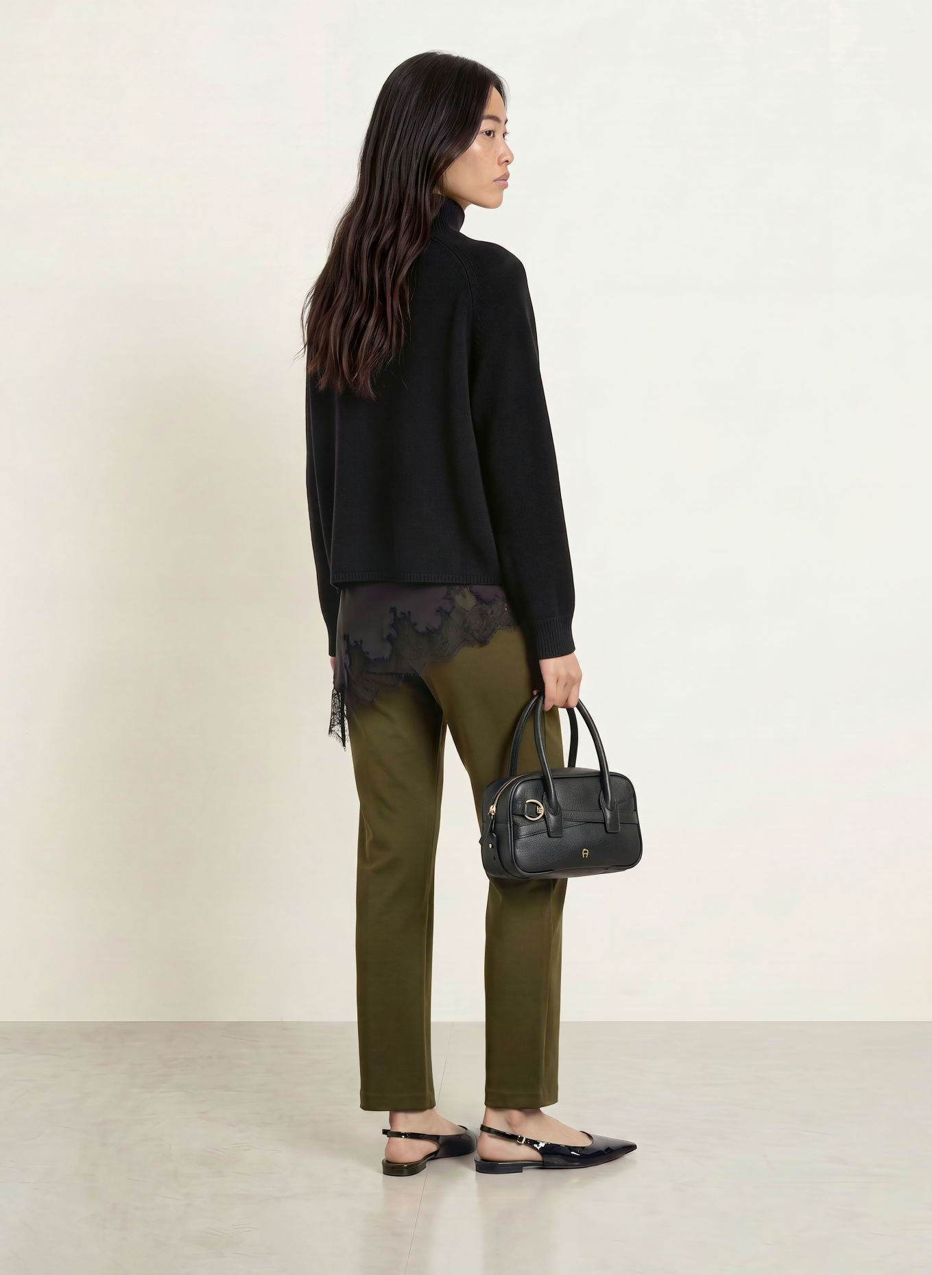 monari Hose: OLIV