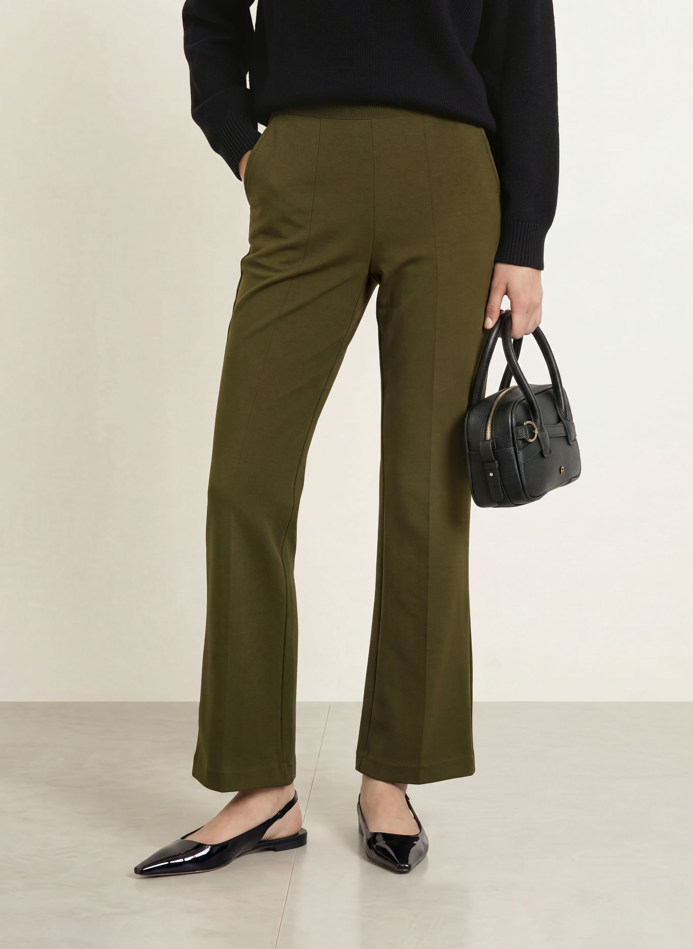 monari Hose: OLIV