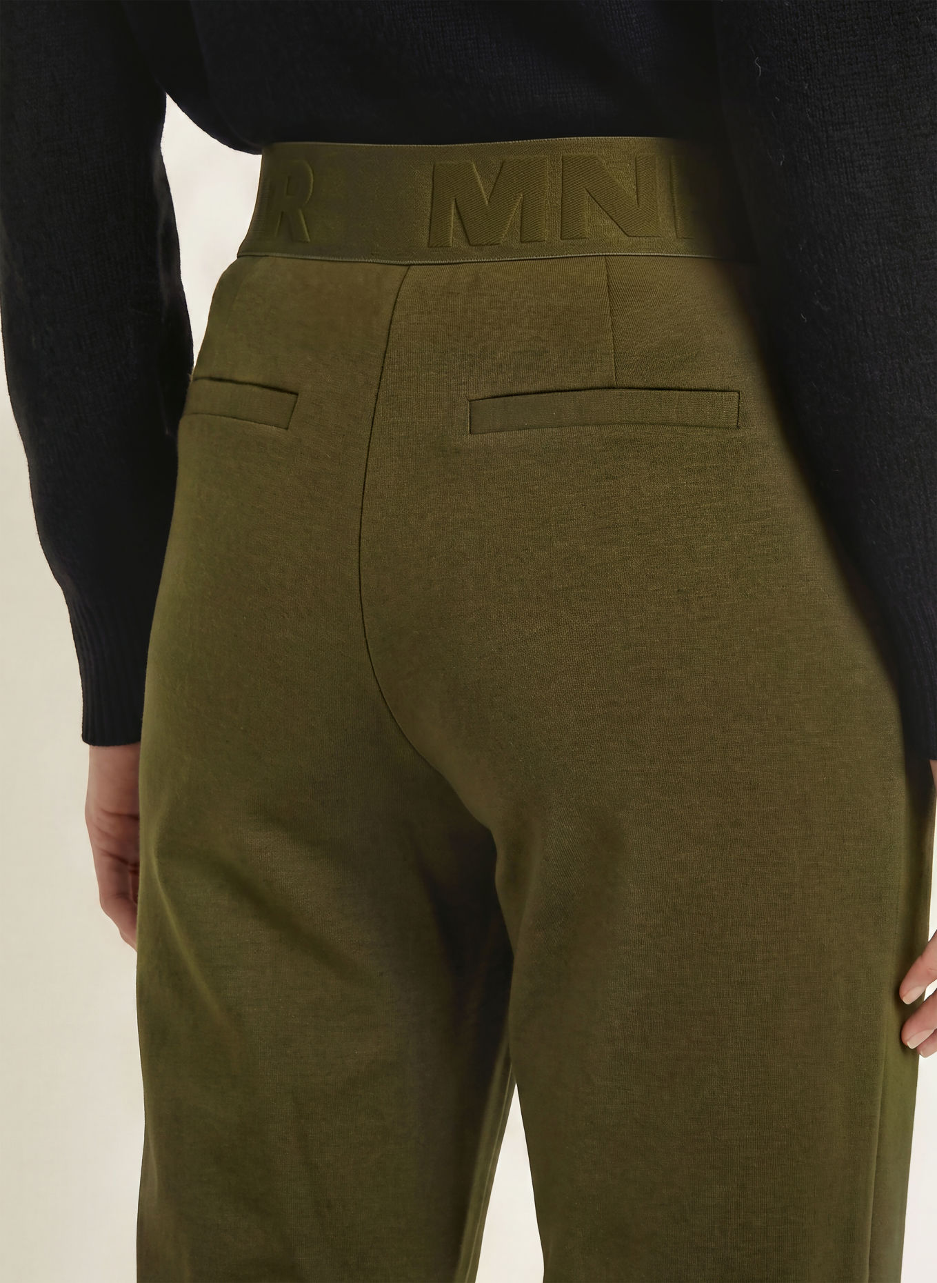 monari Hose: OLIV