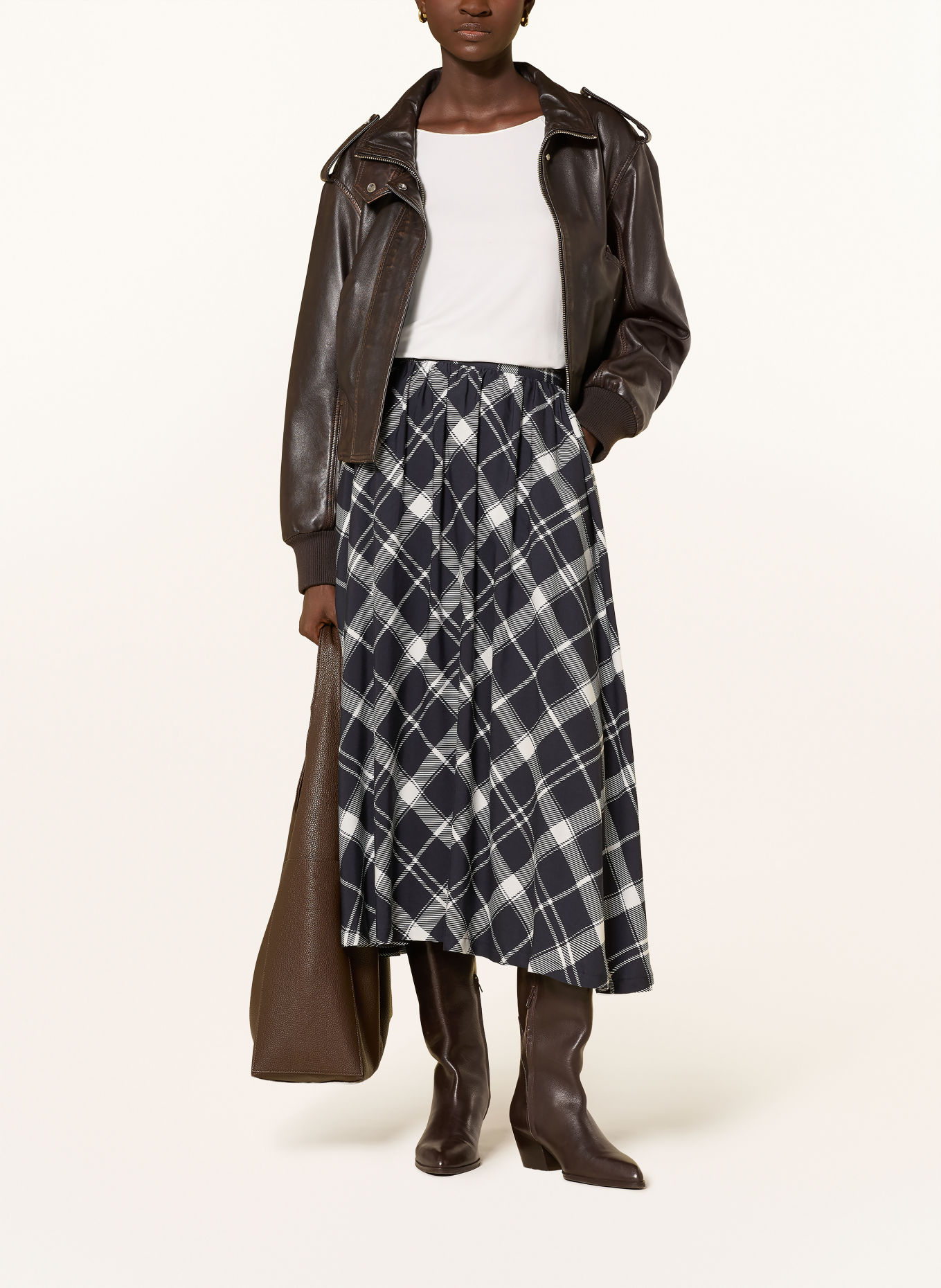 monari Longsleeve: WIT