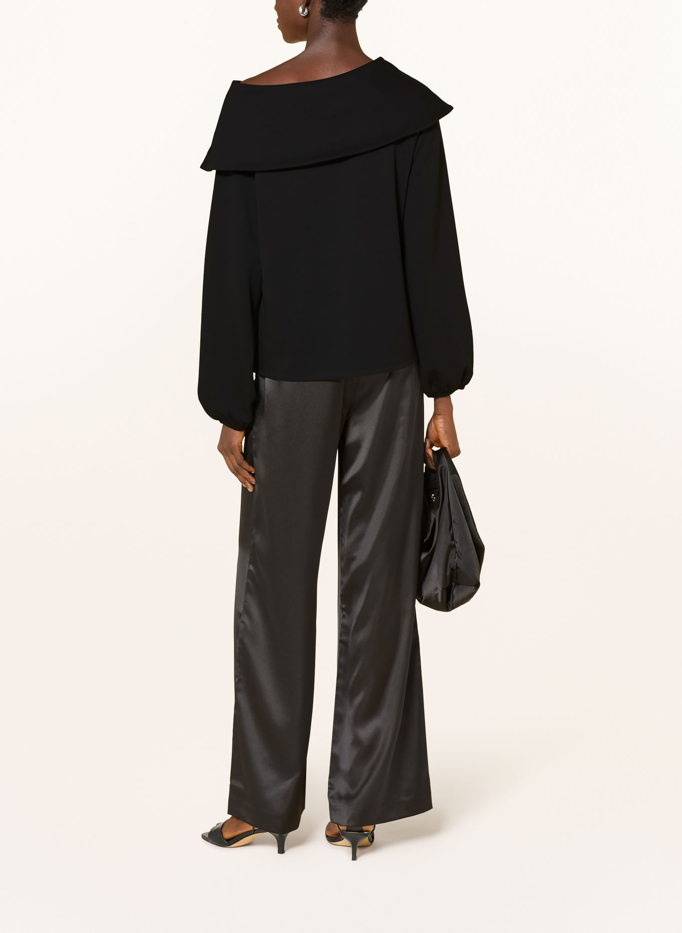 monari Sweatshirt: ZWART