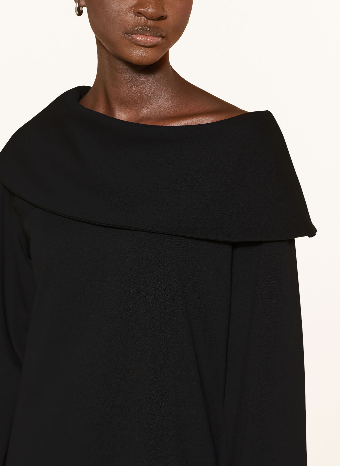 monari Sweatshirt: ZWART