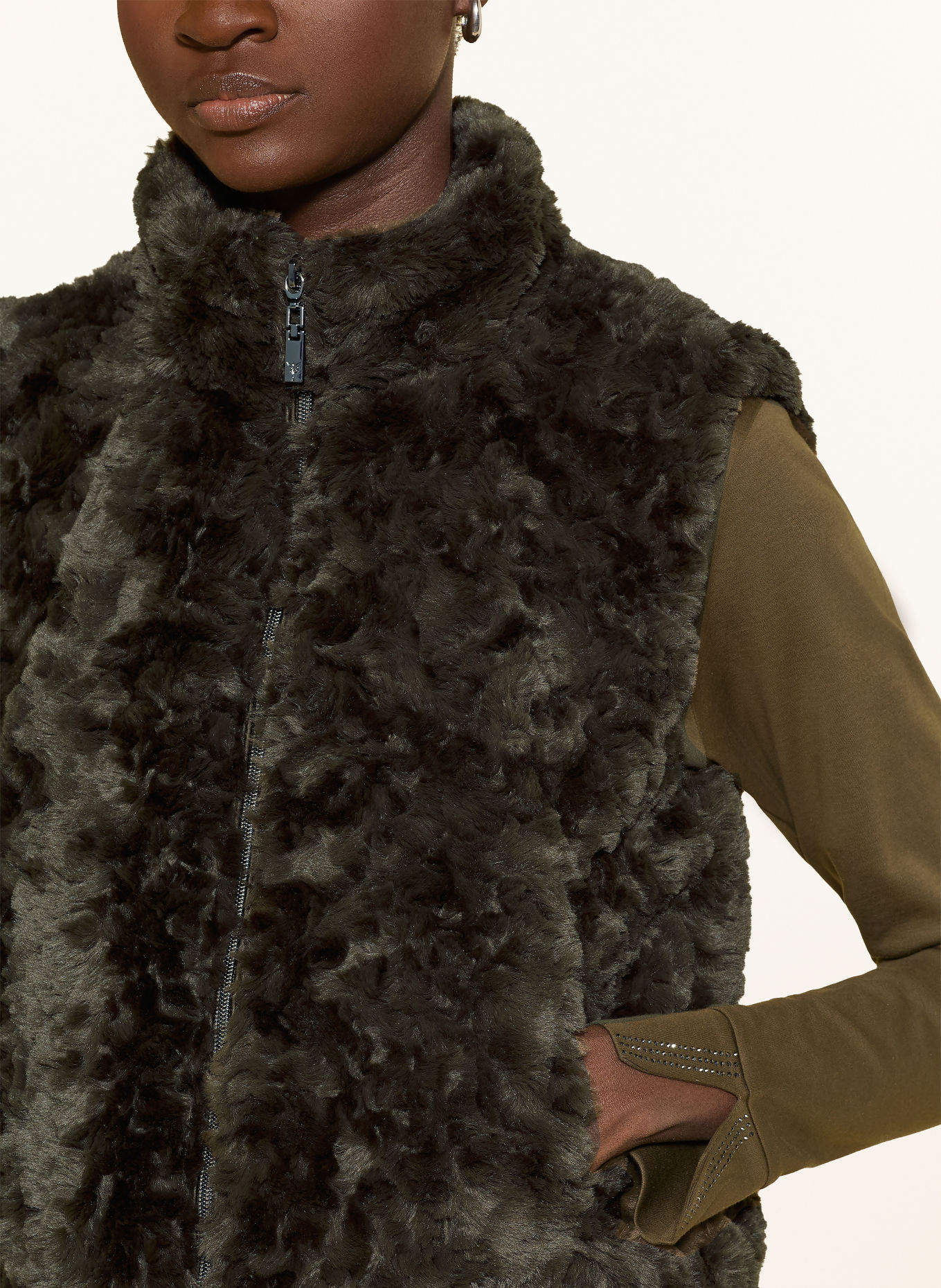 monari Bodywarmer van imitatiebont: DONKERGROEN