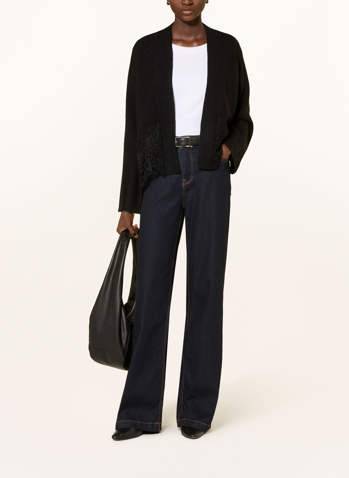 monari Knit wrap in a mix of materials with lace: BLACK