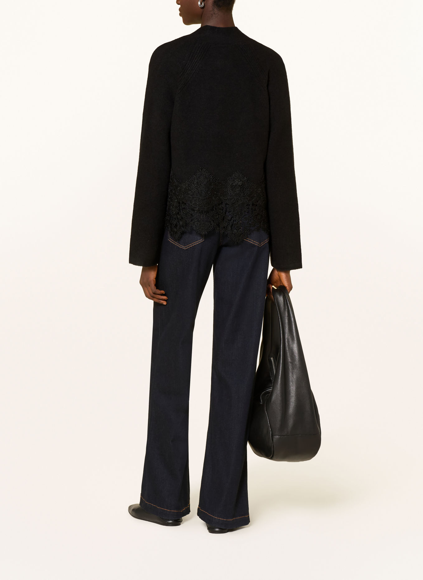 monari Knit wrap in a mix of materials with lace: BLACK