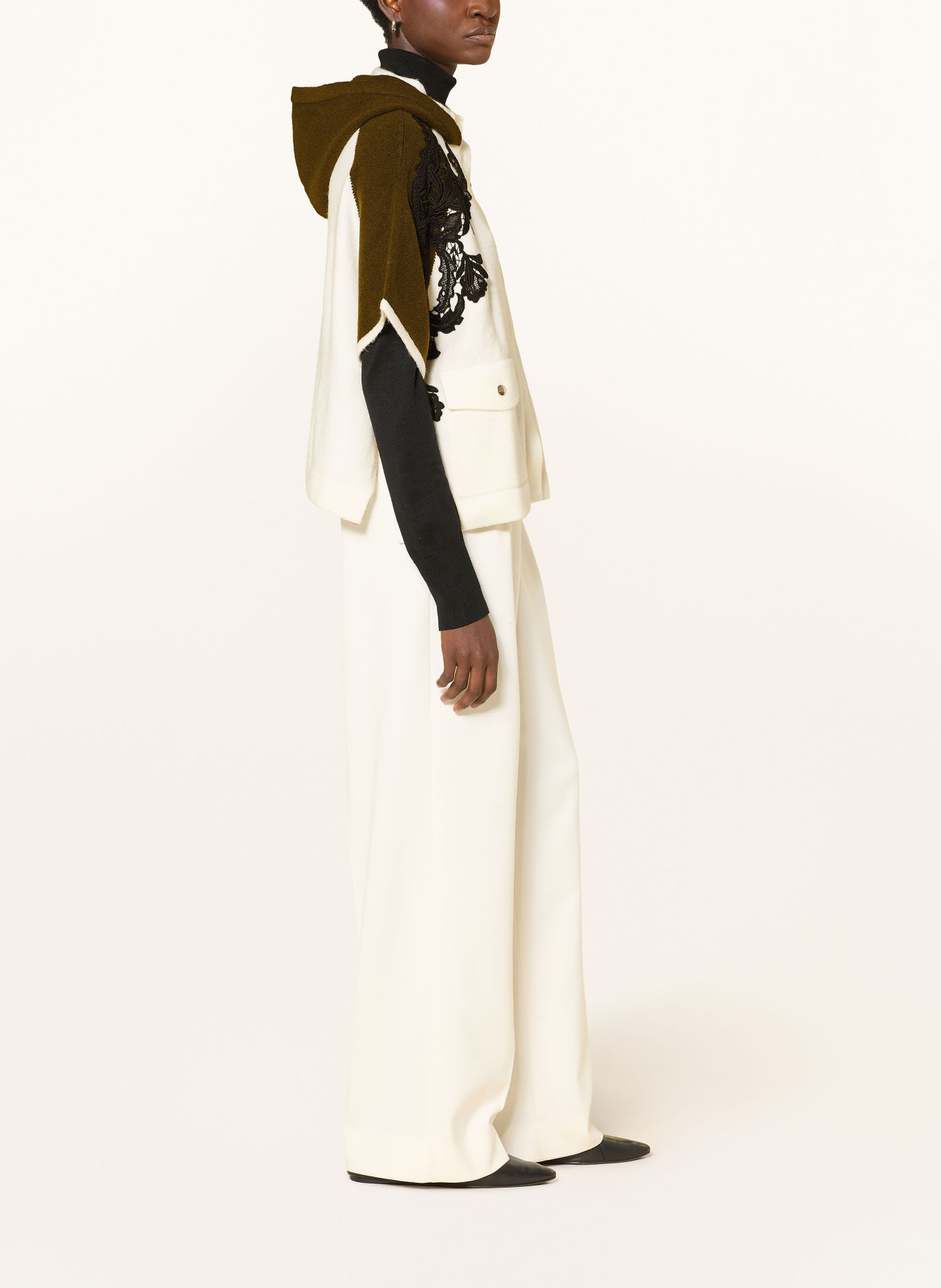 monari Vest met kant: WIT / OLIJF / ZWART