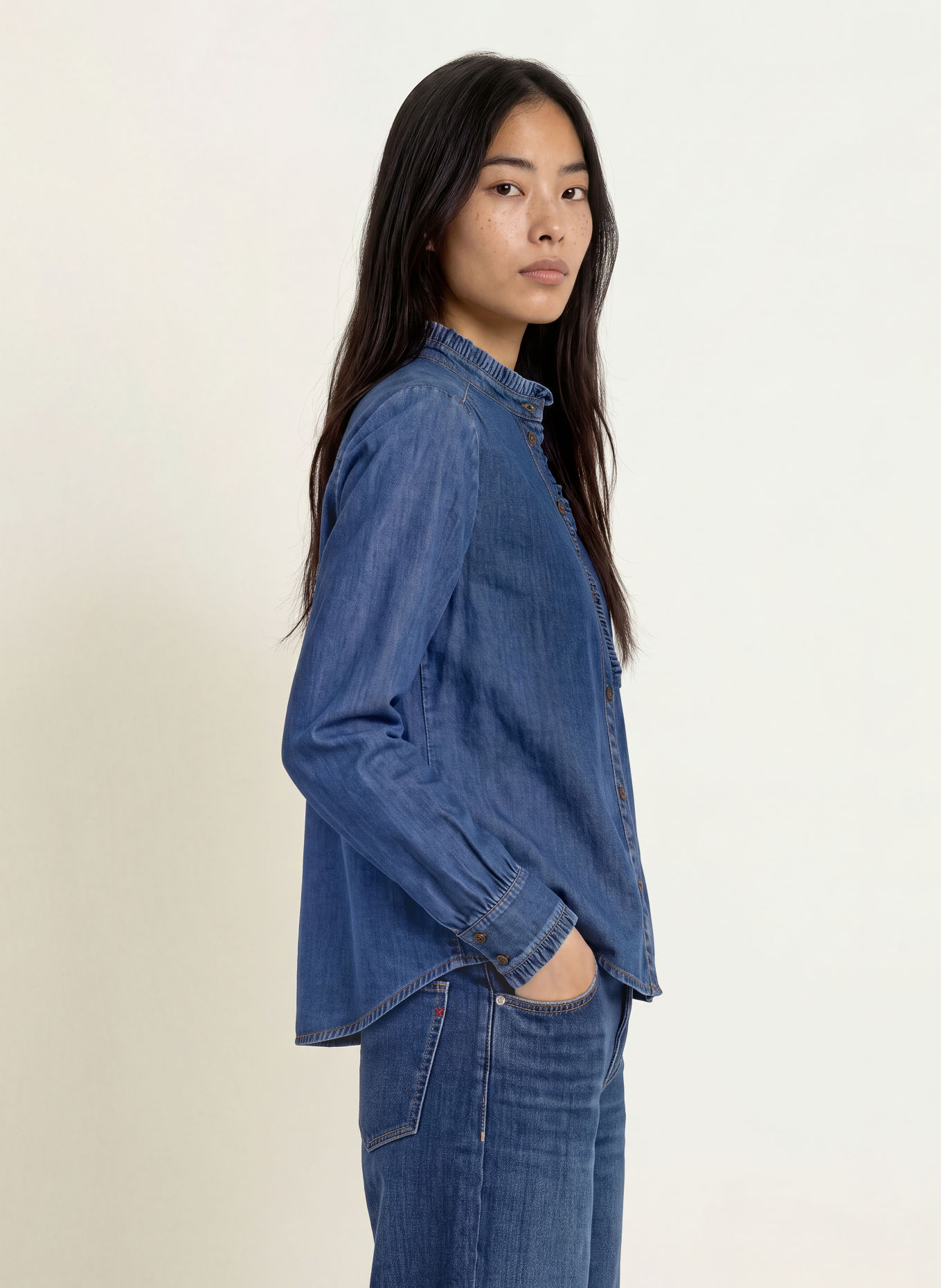 Smith & Soul Jeansbluse mit Rüschen: DUNKELBLAU