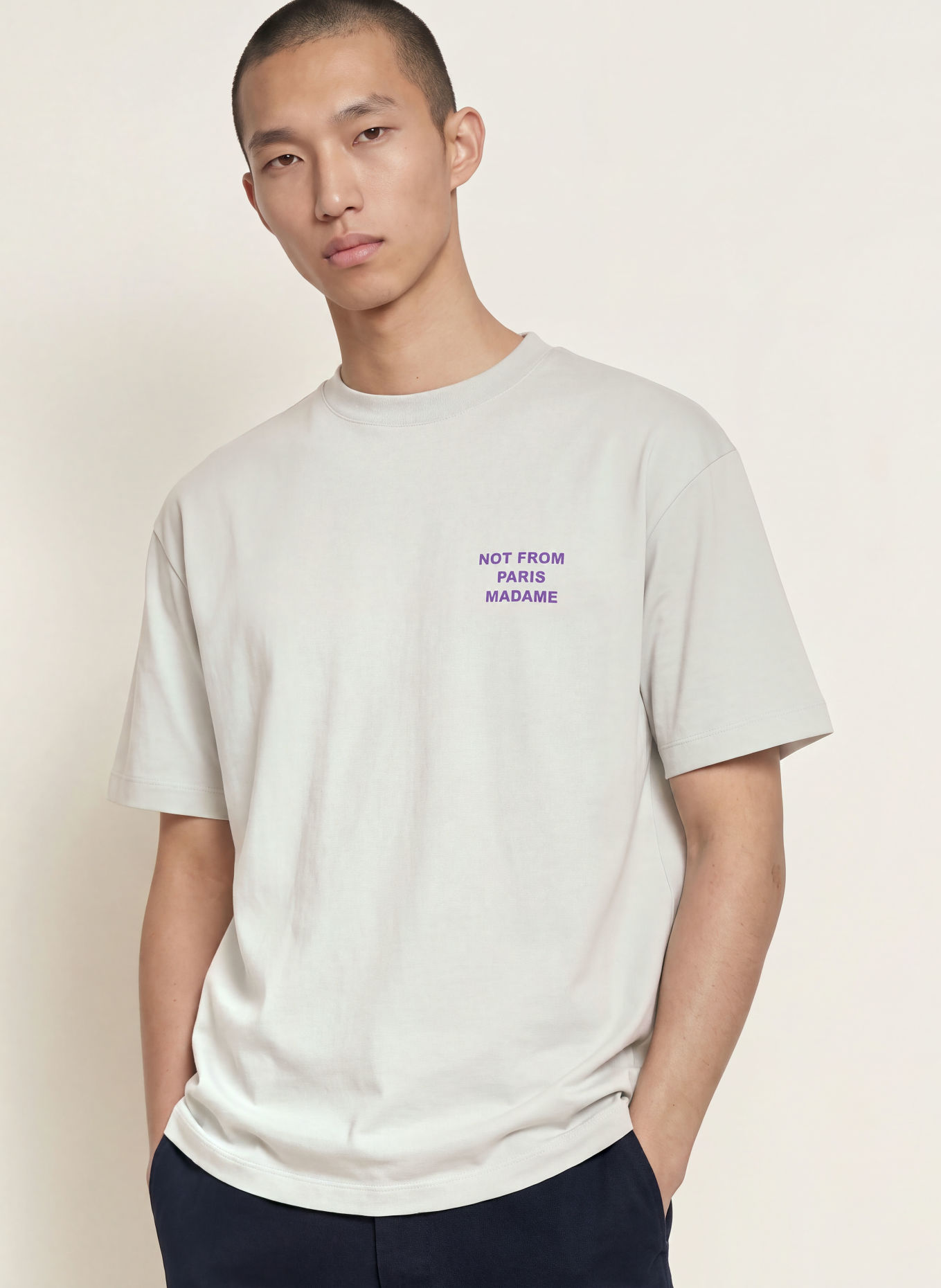 DRÔLE DE MONSIEUR T-shirt: LJUSGRÅ / LILA