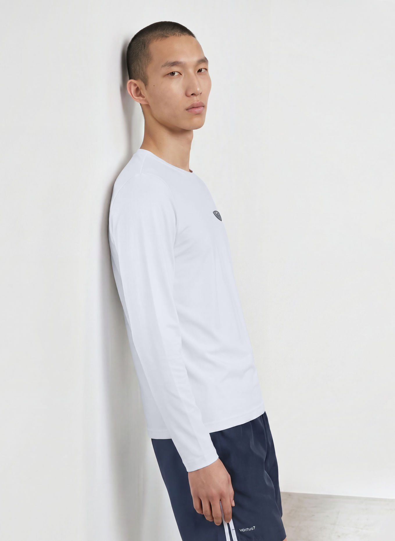 EA7 EMPORIO ARMANI Langærmet T-shirt: HVID