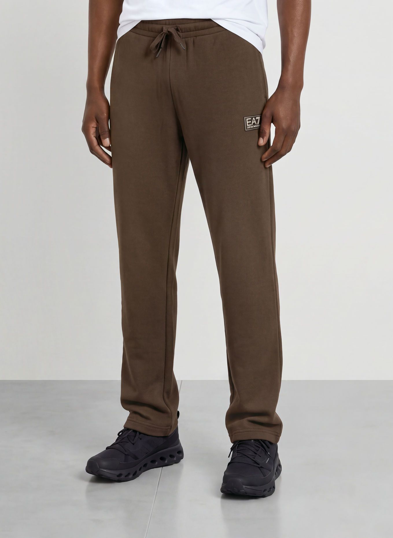 EA7 EMPORIO ARMANI Sweatpants: DUNKELBRAUN