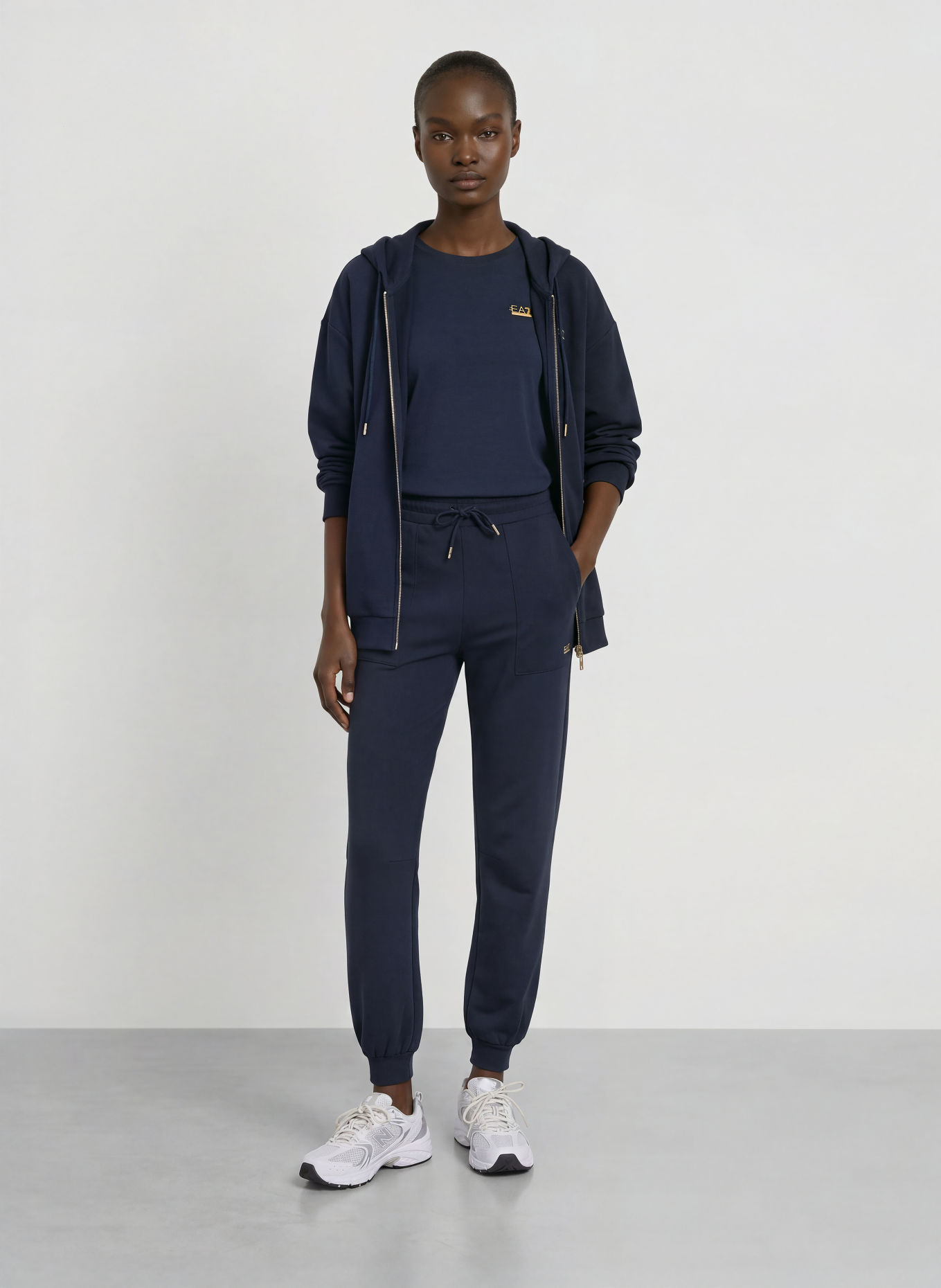 EA7 EMPORIO ARMANI Sweatjacke TRAIN CORE: DUNKELBLAU