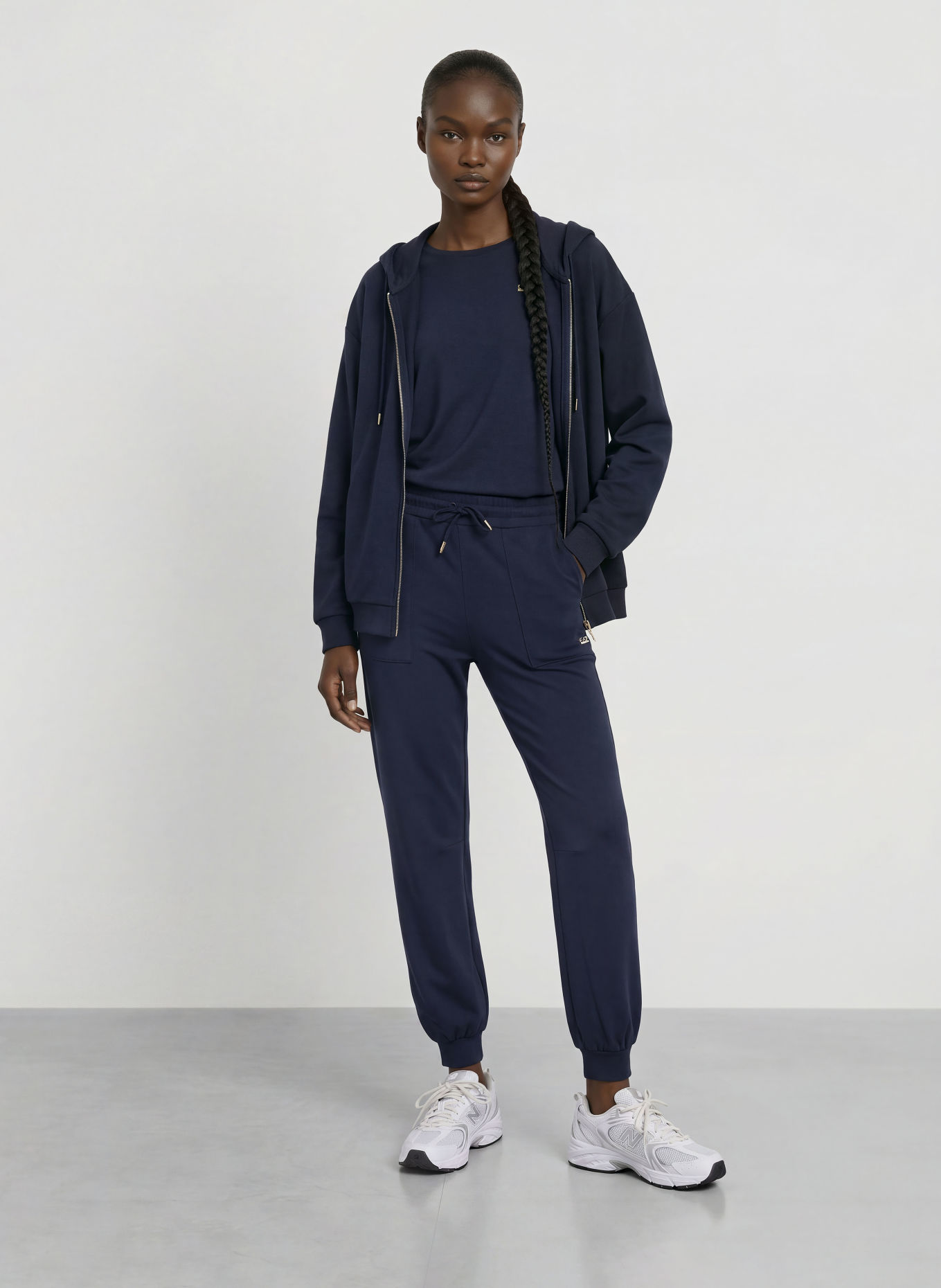 EA7 EMPORIO ARMANI TRAIN CORE Sweatpants: DARK BLUE