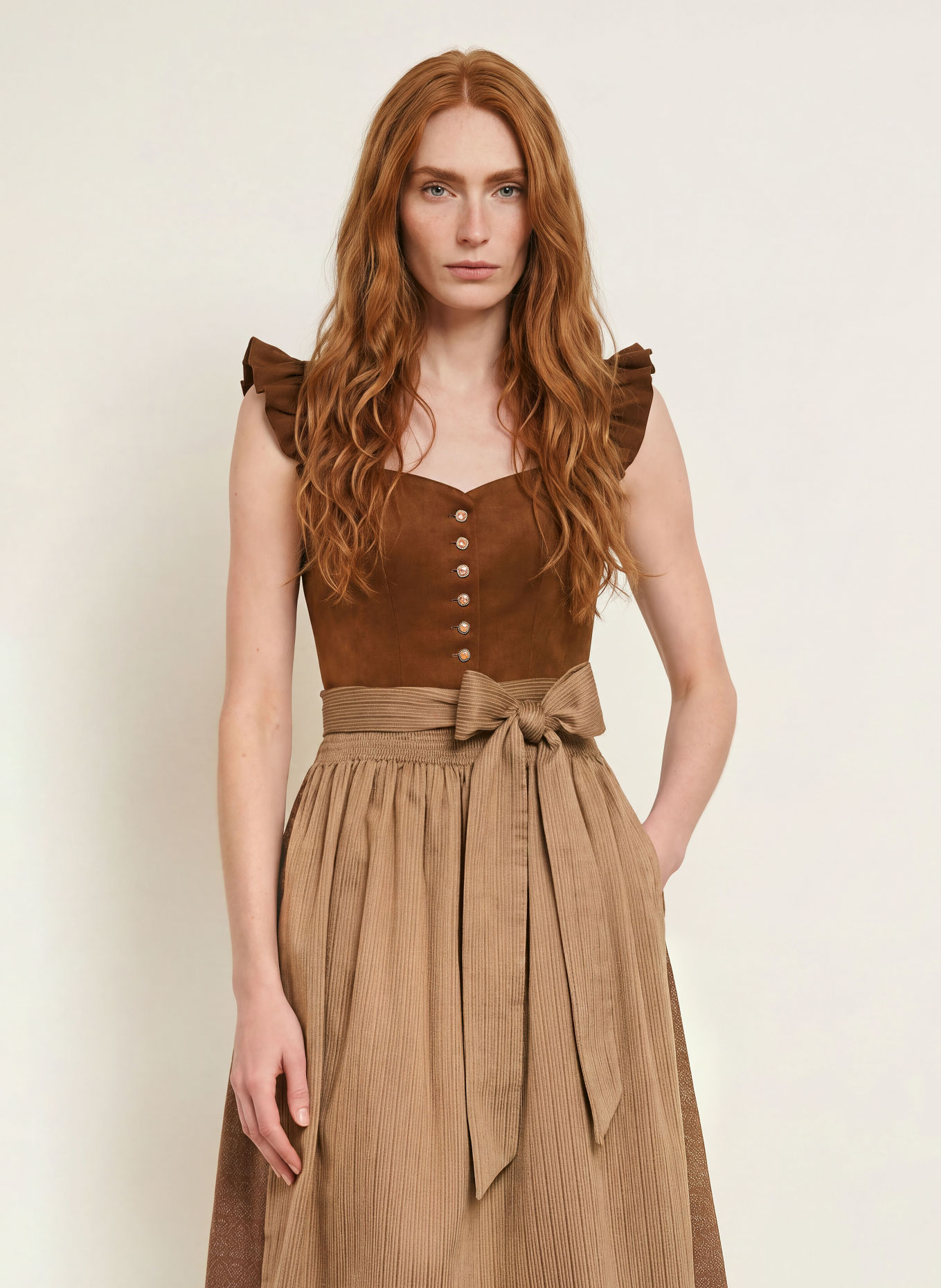 KRÜGER Dirndl met ruches: BRUIN / LICHTBRUIN