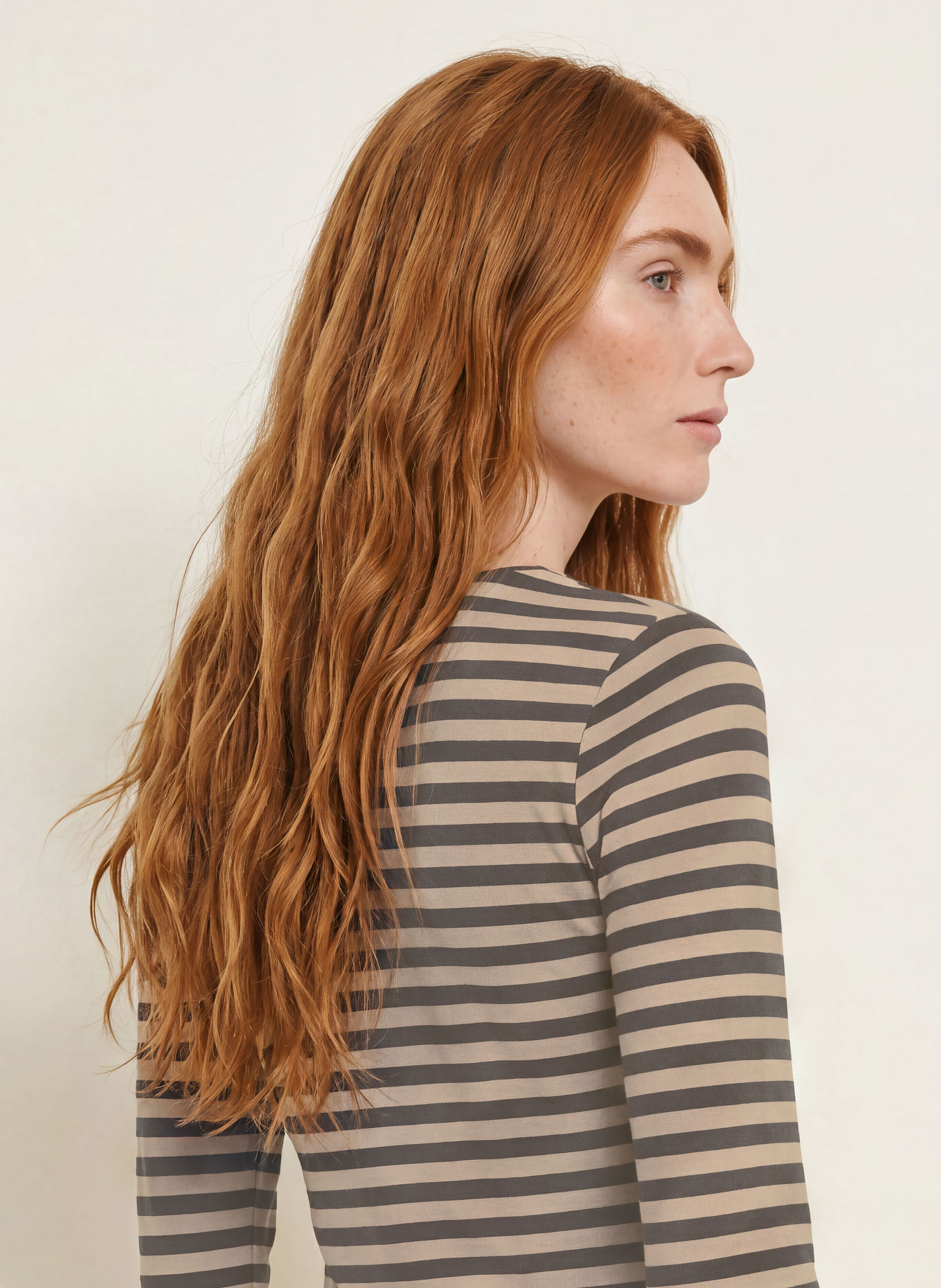 Marc O'Polo Langærmet T-shirt: BEIGE / SORT