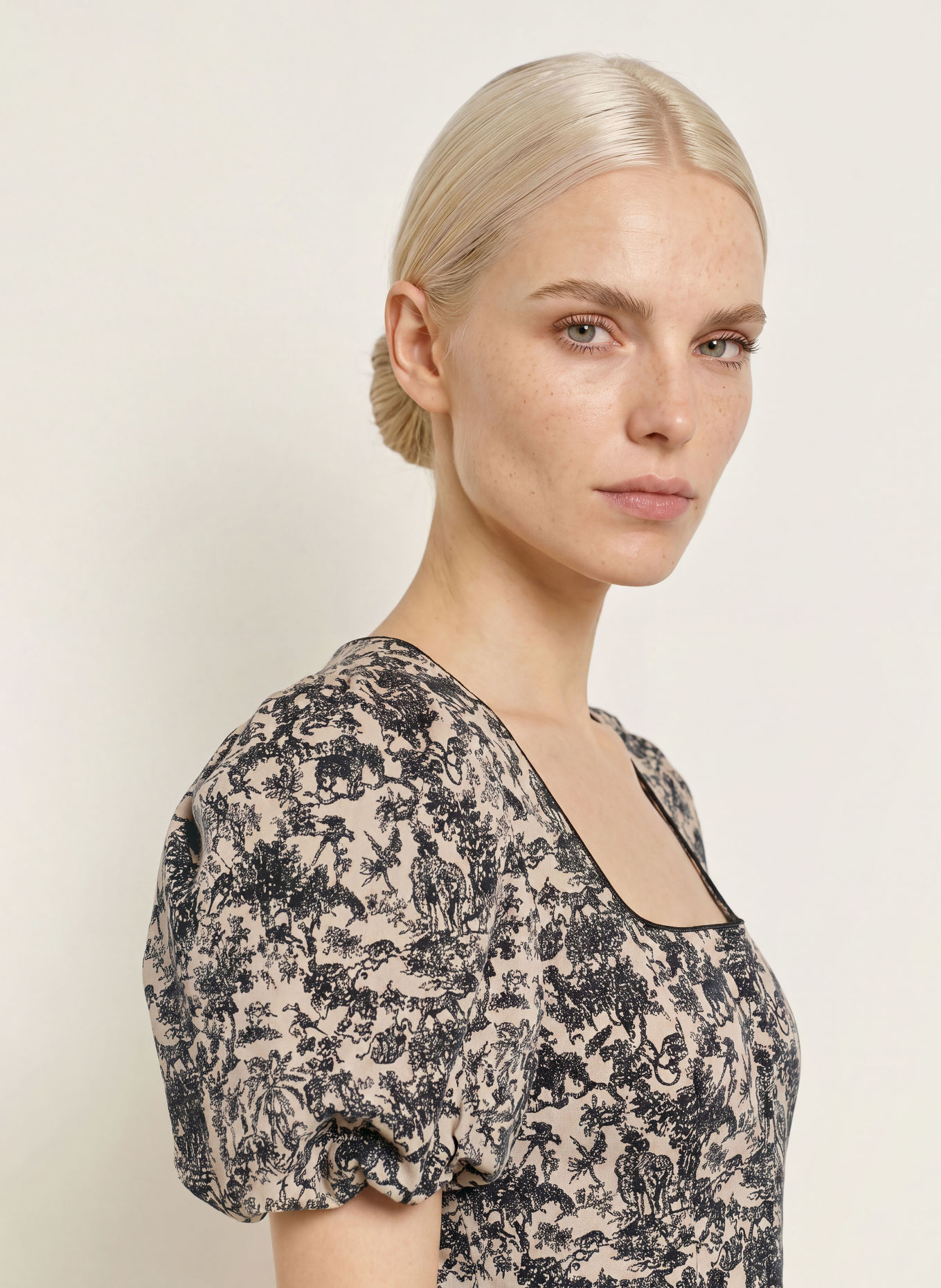AlpenHERZ Dirndl-lijfje MAREN: BEIGE / ZWART
