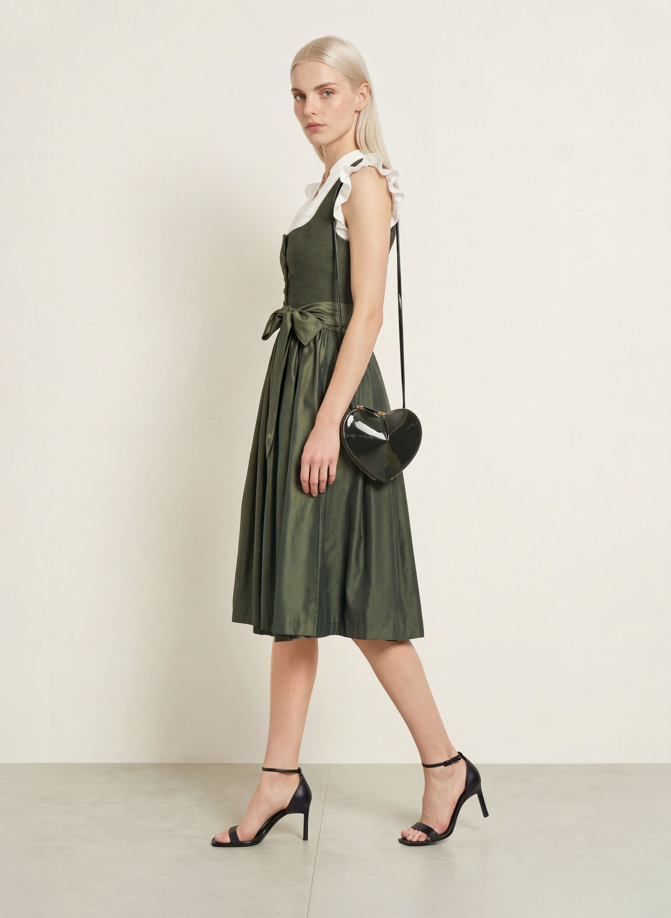 AlpenHERZ Dirndl ELLE mit Glitzergarn: OLIV