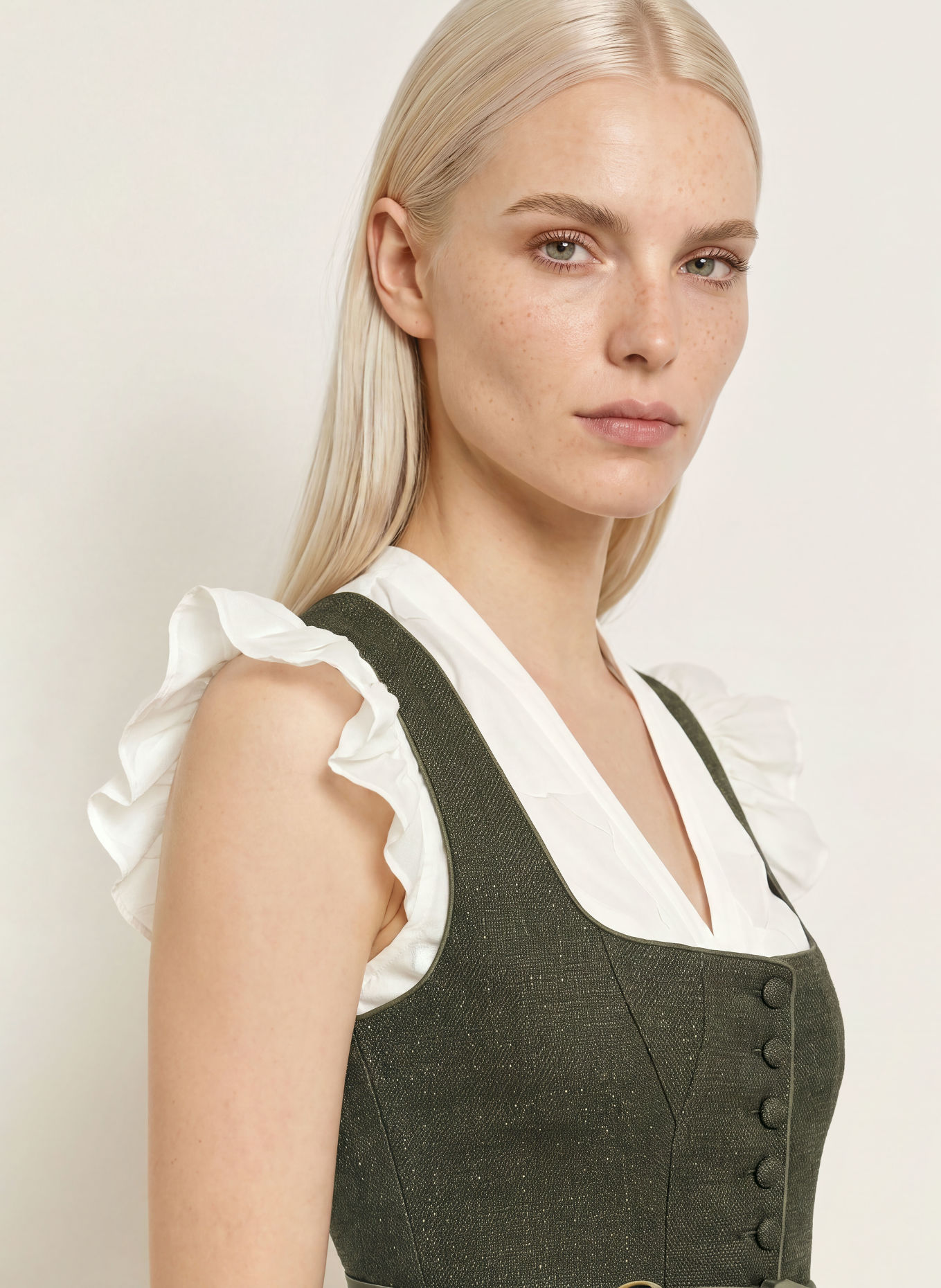 AlpenHERZ Dirndl ELLE mit Glitzergarn: OLIV