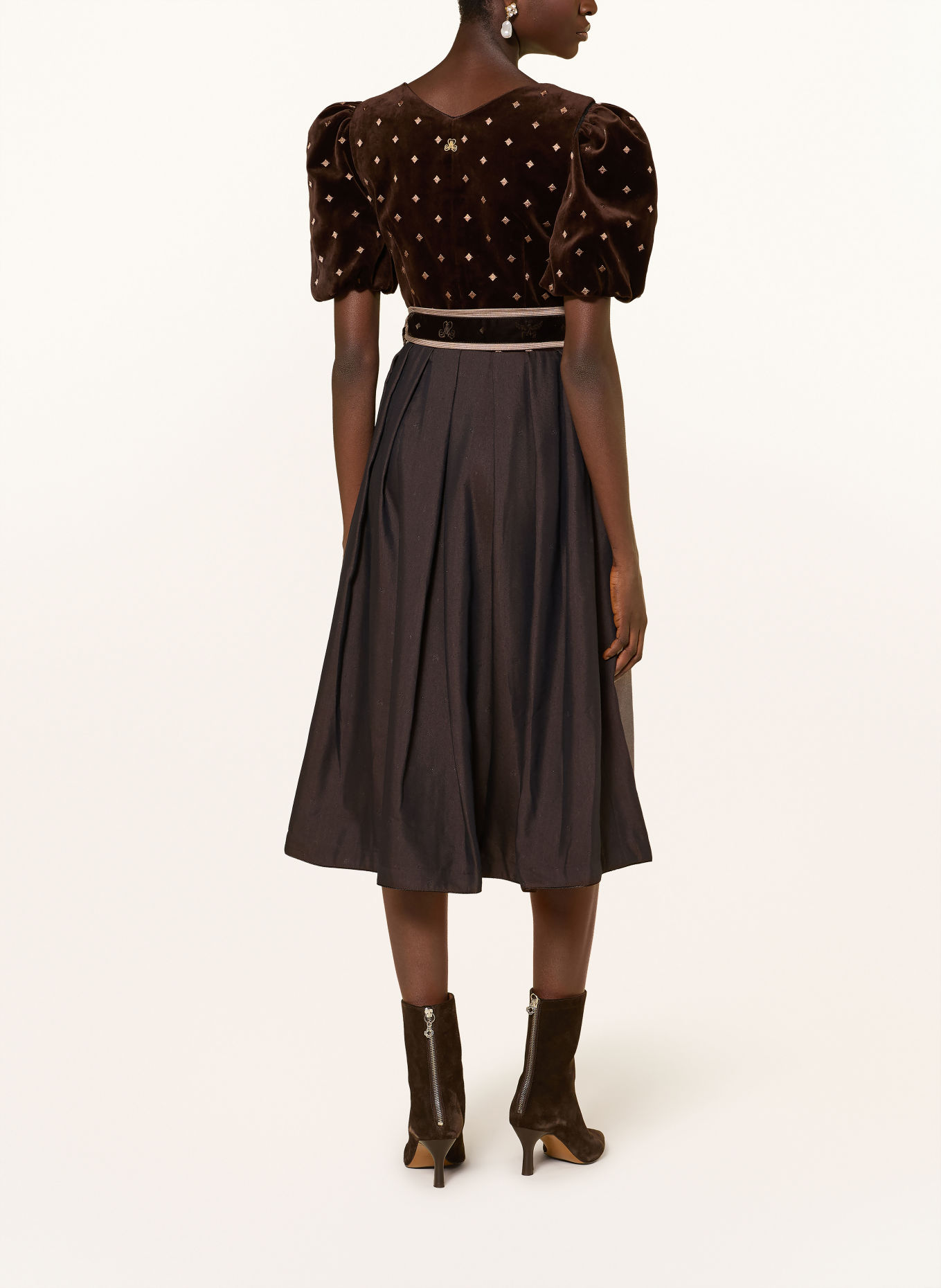 AlpenHERZ Dirndl with removable sleeves: DARK BROWN / LIGHT BROWN
