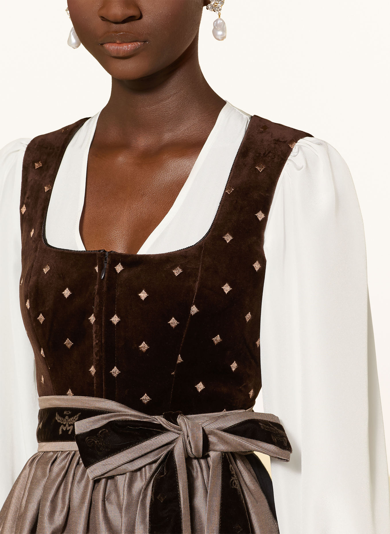 AlpenHERZ Dirndl with removable sleeves: DARK BROWN / LIGHT BROWN