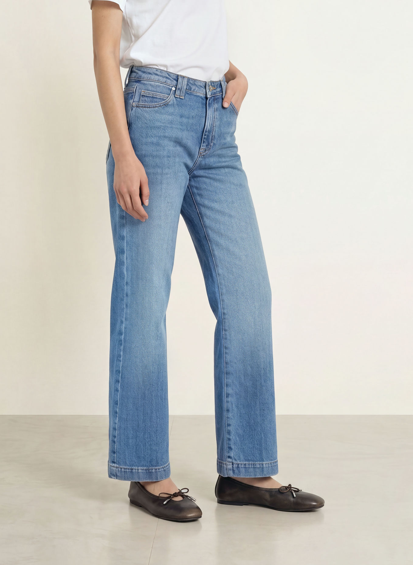 Buena Vista Straight Jeans: 8020 stone denim