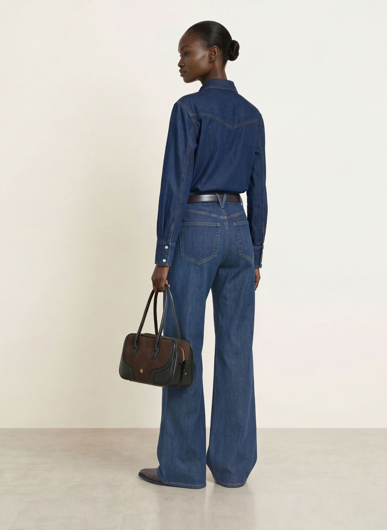 Veronica Beard Denimblouse GENETTA met afneembare strik: DONKERBLAUW