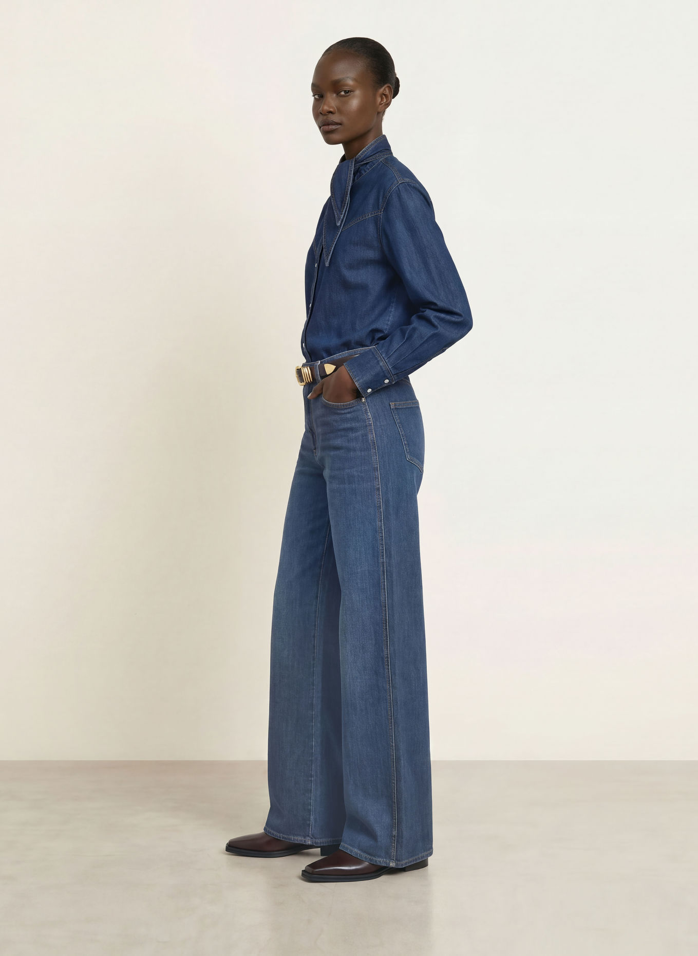 Veronica Beard Denimblouse GENETTA met afneembare strik: DONKERBLAUW