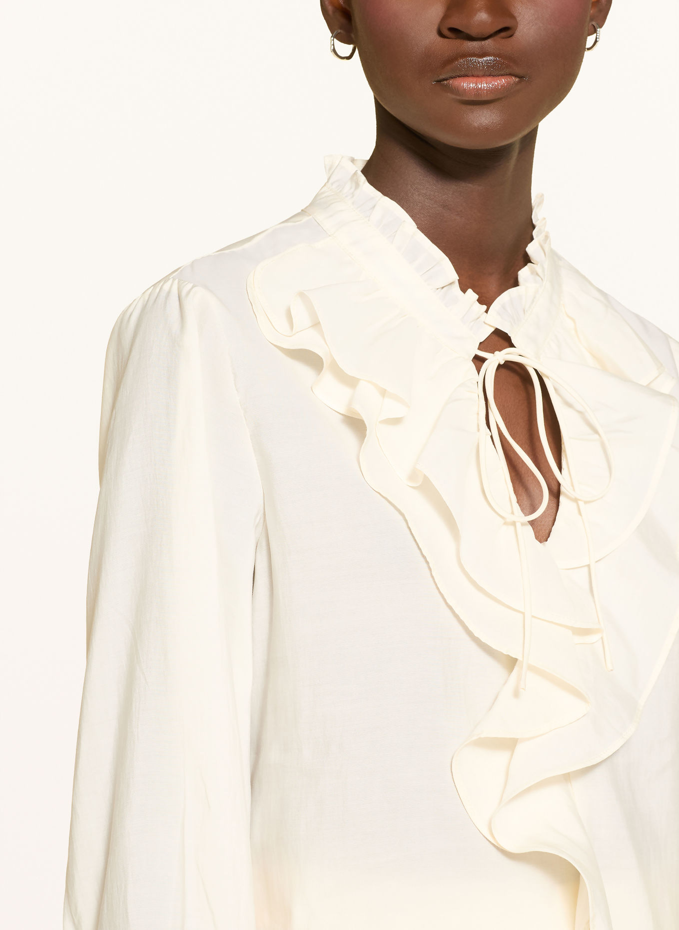 monari Shirt blouse with flounces and ruffles: ECRU