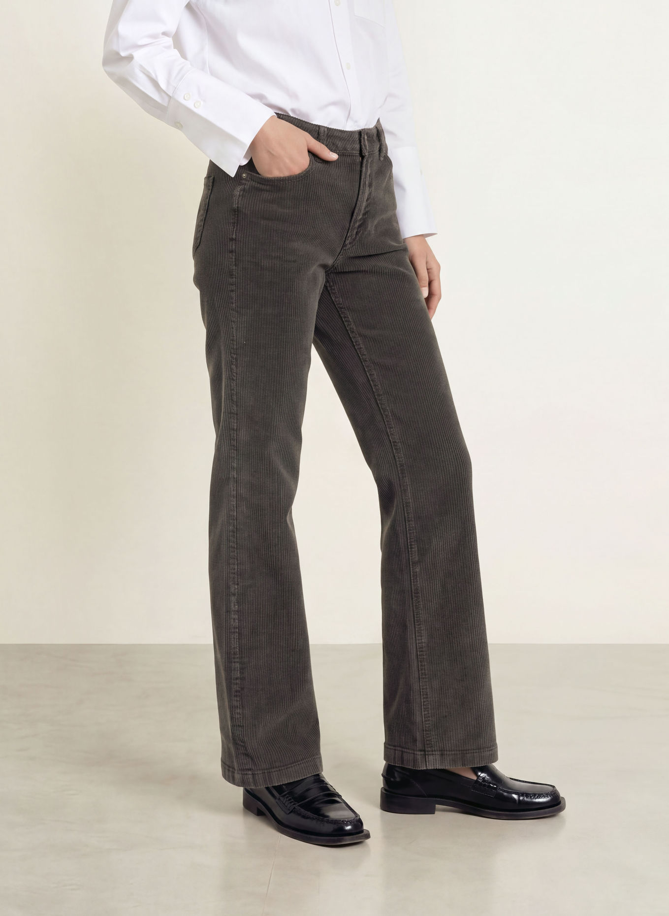 Buena Vista Cordhose: DUNKELGRAU