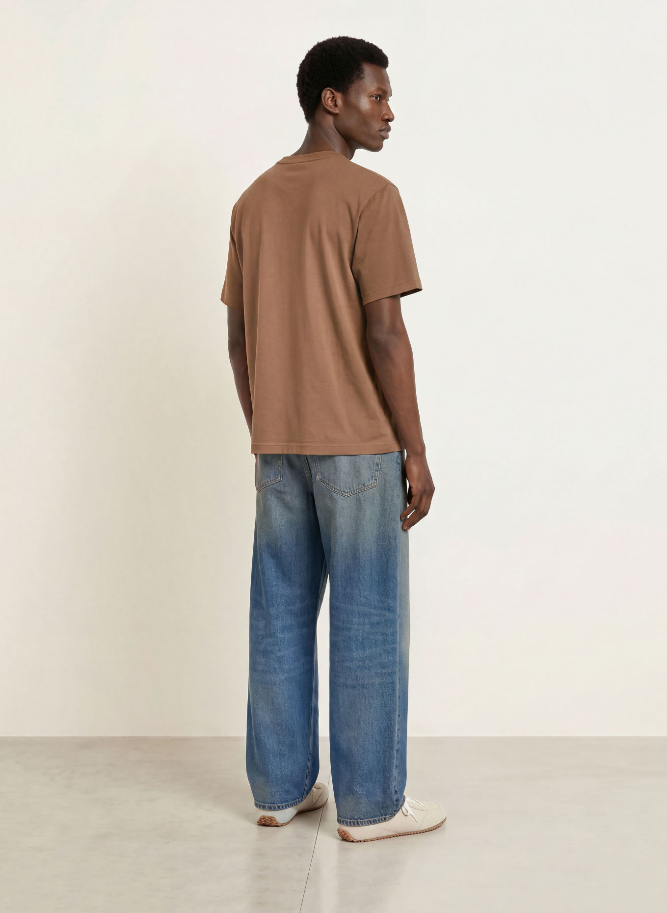 AXEL ARIGATO T-shirt: LJUSBRUN