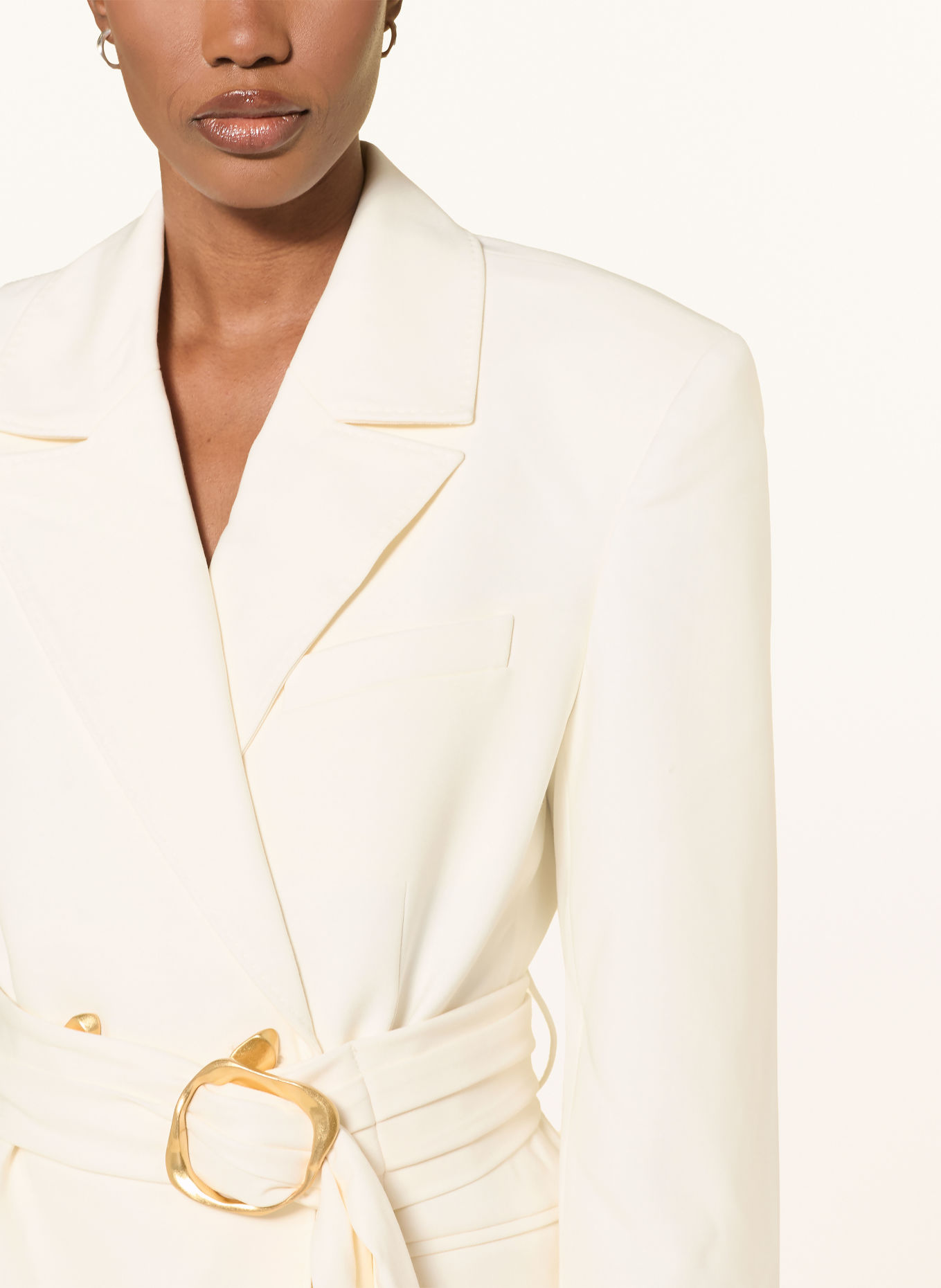 Aje. Longblazer SIMONE mit Spitze: CREME