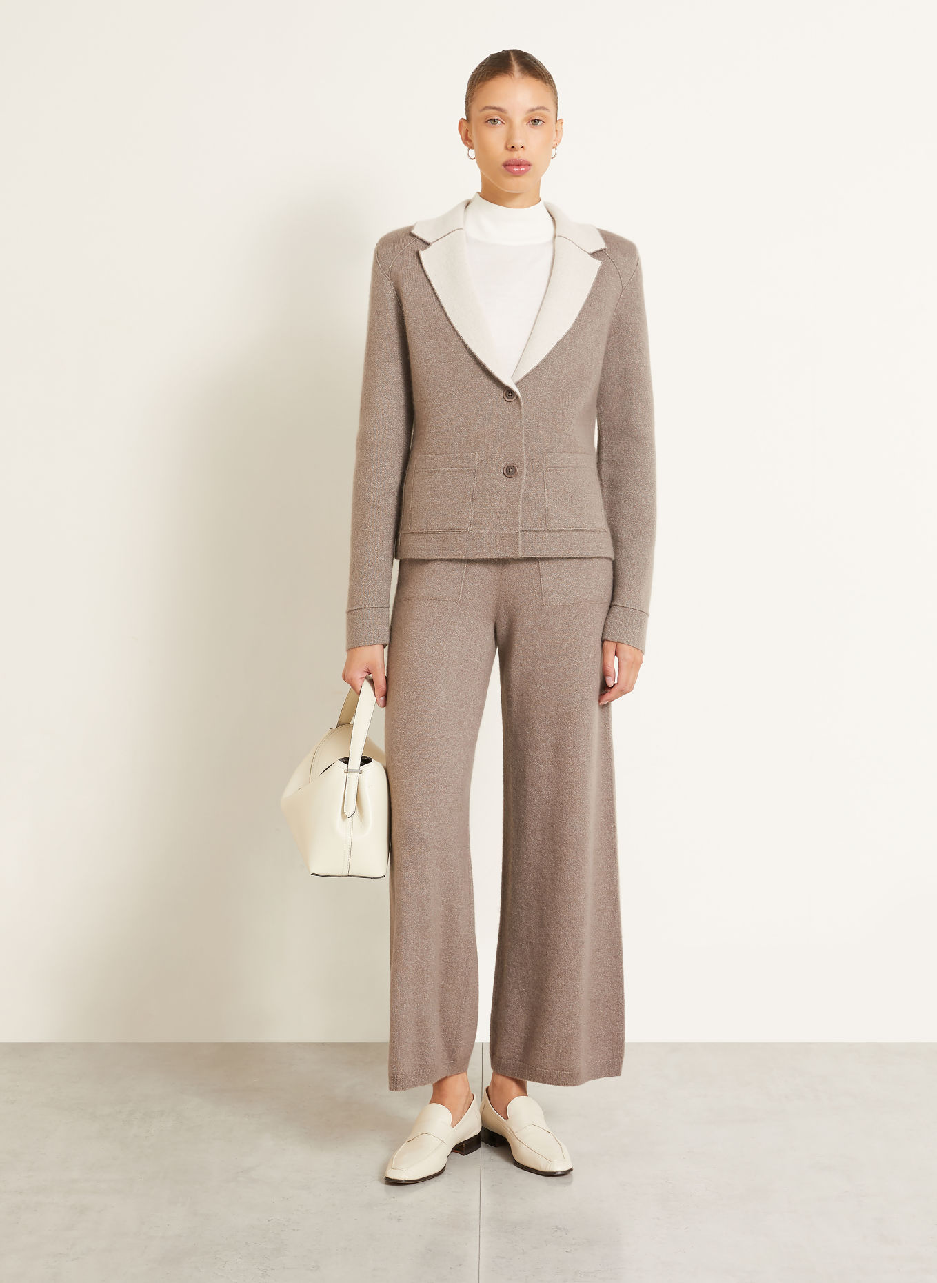 IRIS von ARNIM DAVITA Knitted Blazer with Cashmere: TAUPE / CREAM