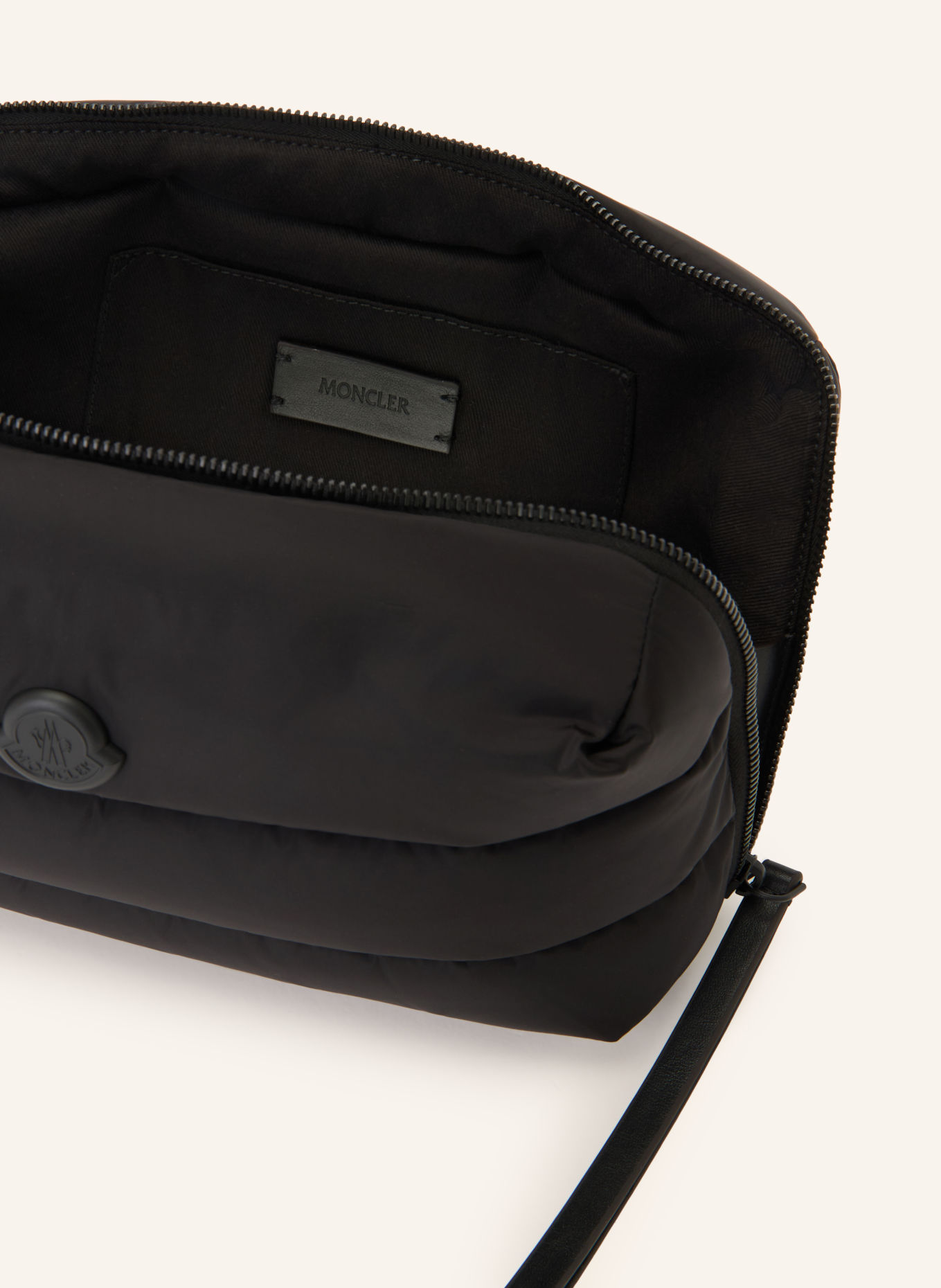 MONCLER Trousse de toilette CARADOC: NOIR