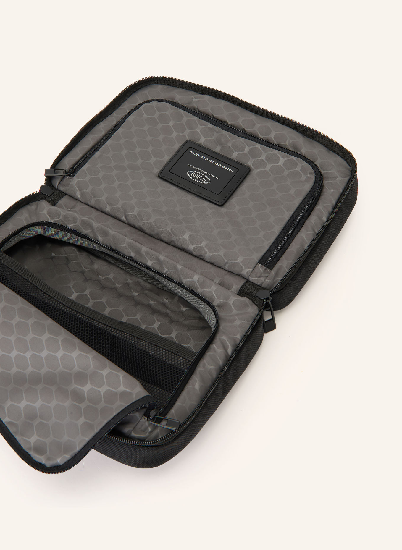 PORSCHE DESIGN Trousse de toilette ROADSTER: NOIR