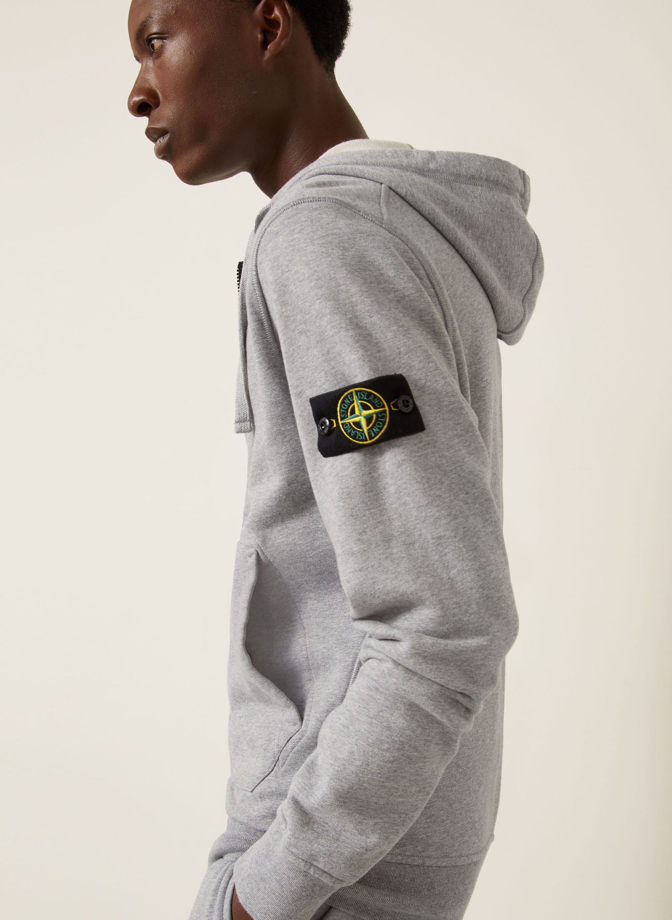 STONE ISLAND Mikina: ŠEDÁ
