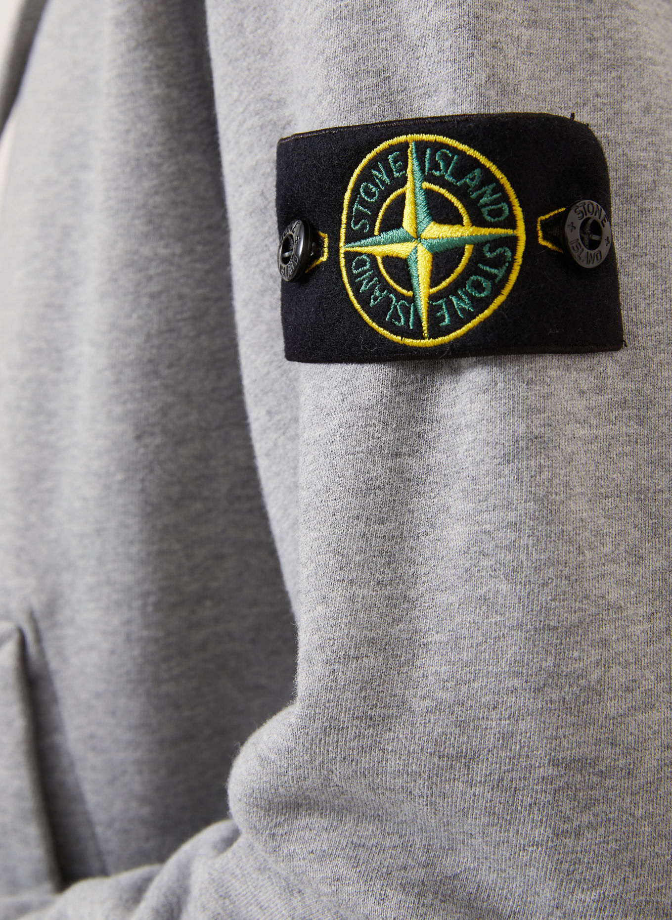 STONE ISLAND Mikina: ŠEDÁ