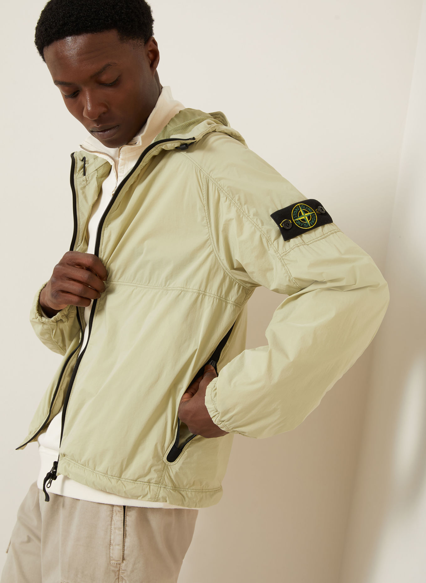 STONE ISLAND Jacke: BEIGE / SCHWARZ