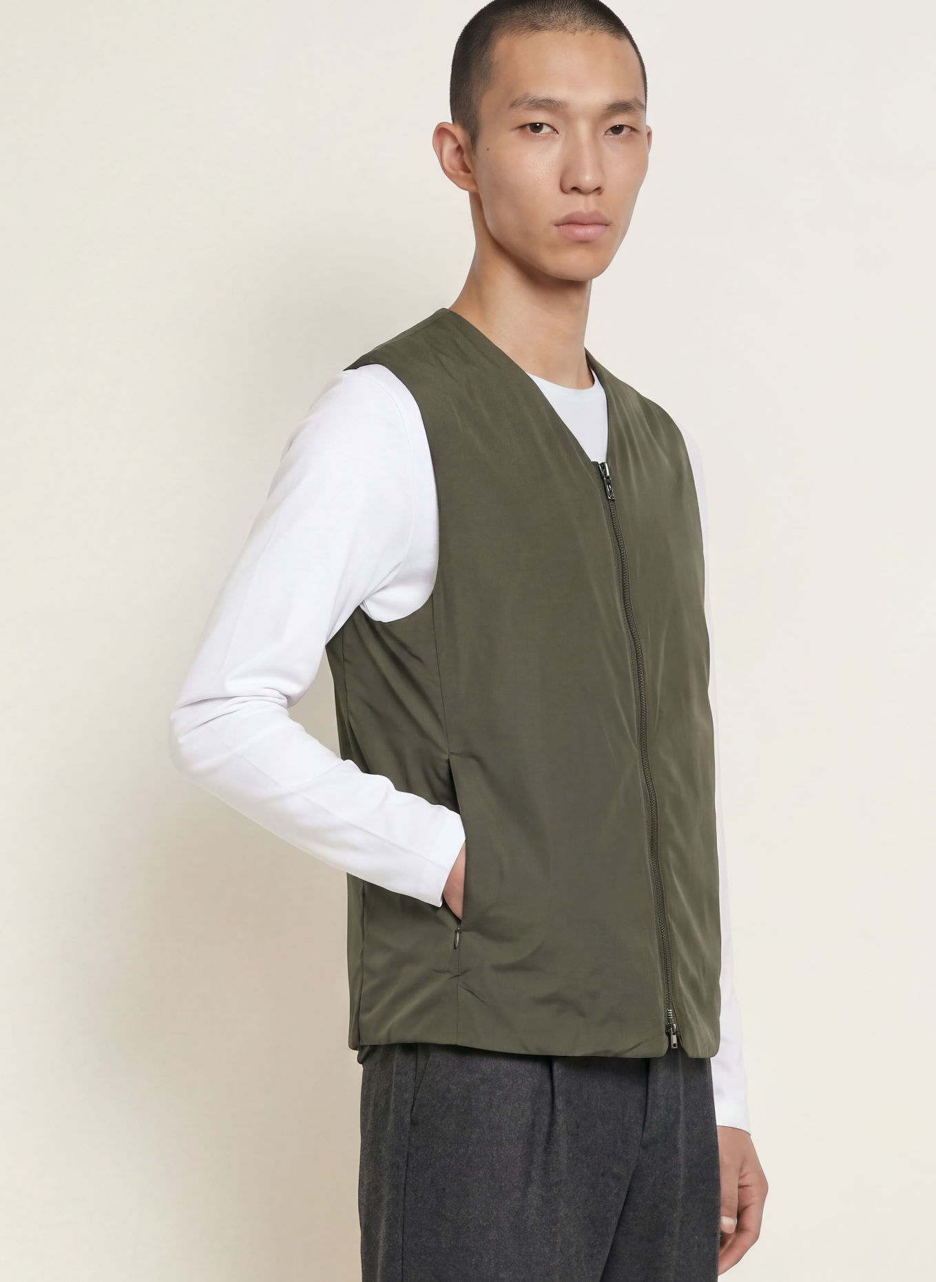 TIGER OF SWEDEN Bodywarmer MARVE: DONKERGROEN