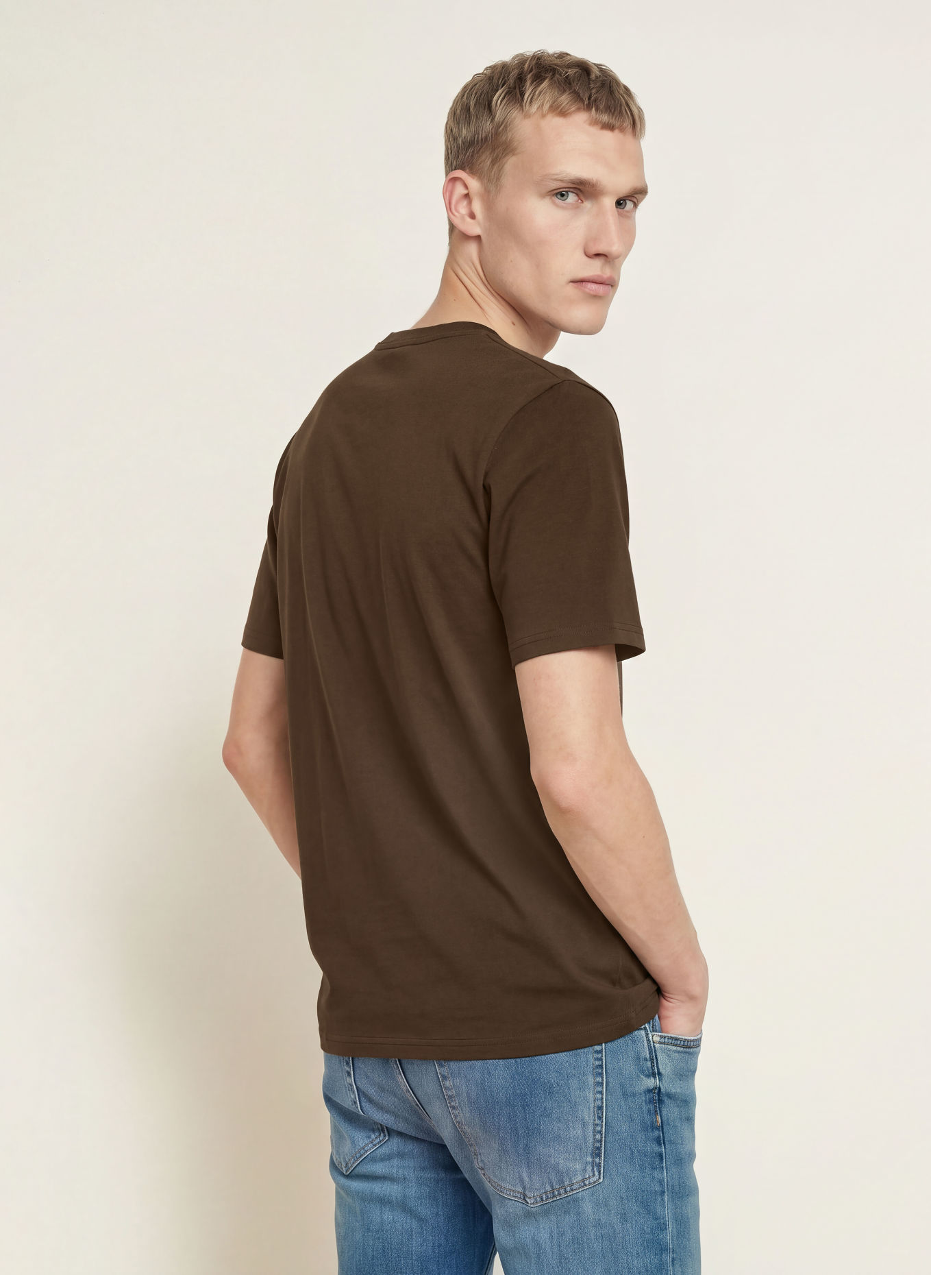TIGER OF SWEDEN T-shirt PRO: MARRON FONCÉ / WIT