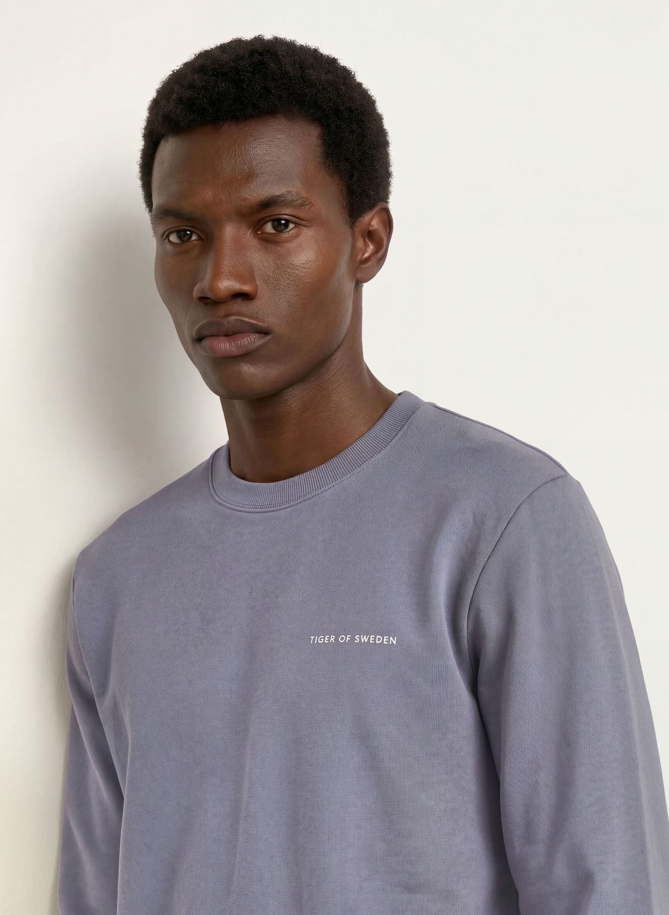 TIGER OF SWEDEN Sweatshirt EMERSON: BLAUWGRIJS / WIT