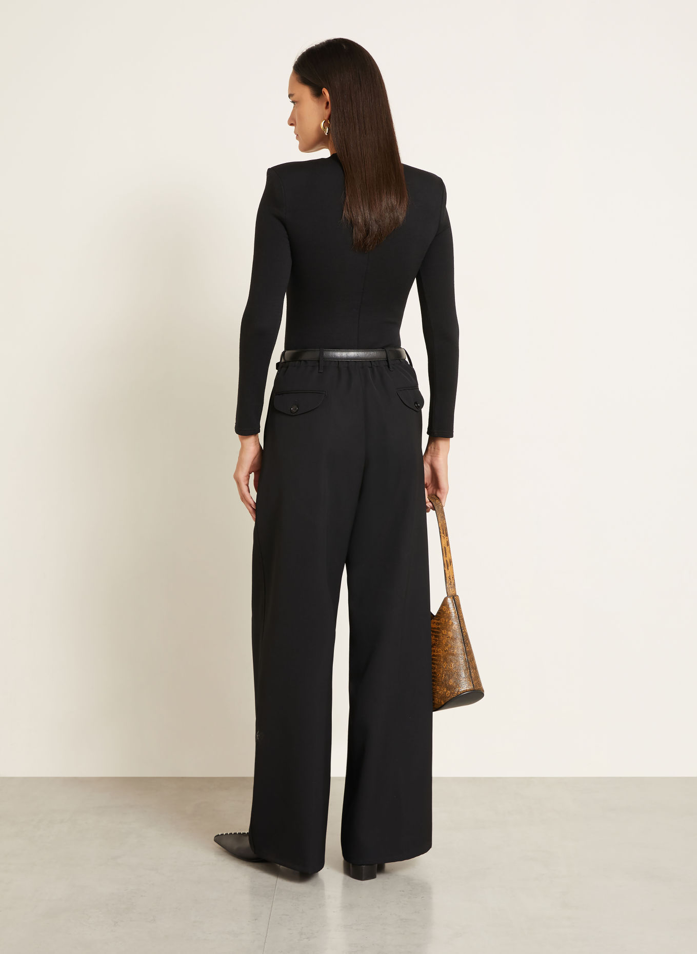 JIL SANDER Body: CZARNY