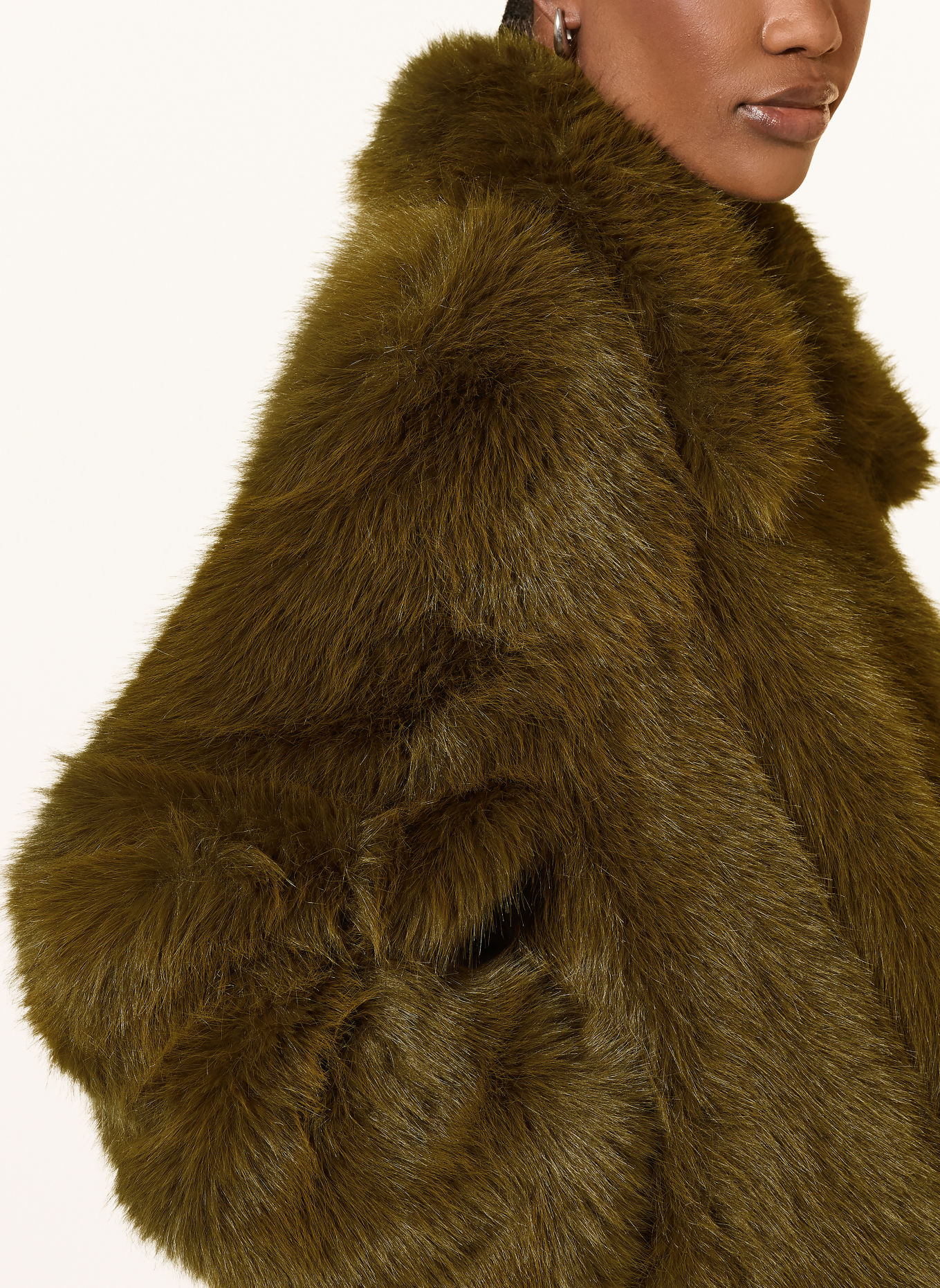 SOFIE SCHNOOR Kunstfell-Jacke METASW: OLIV