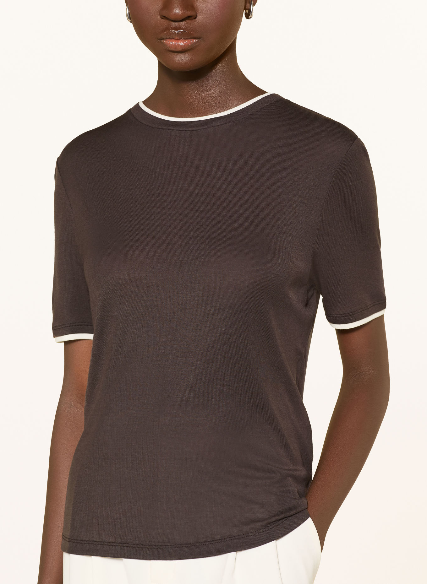 OPUS T-shirt SOPPEL: MARRON FONCÉ / BLANC