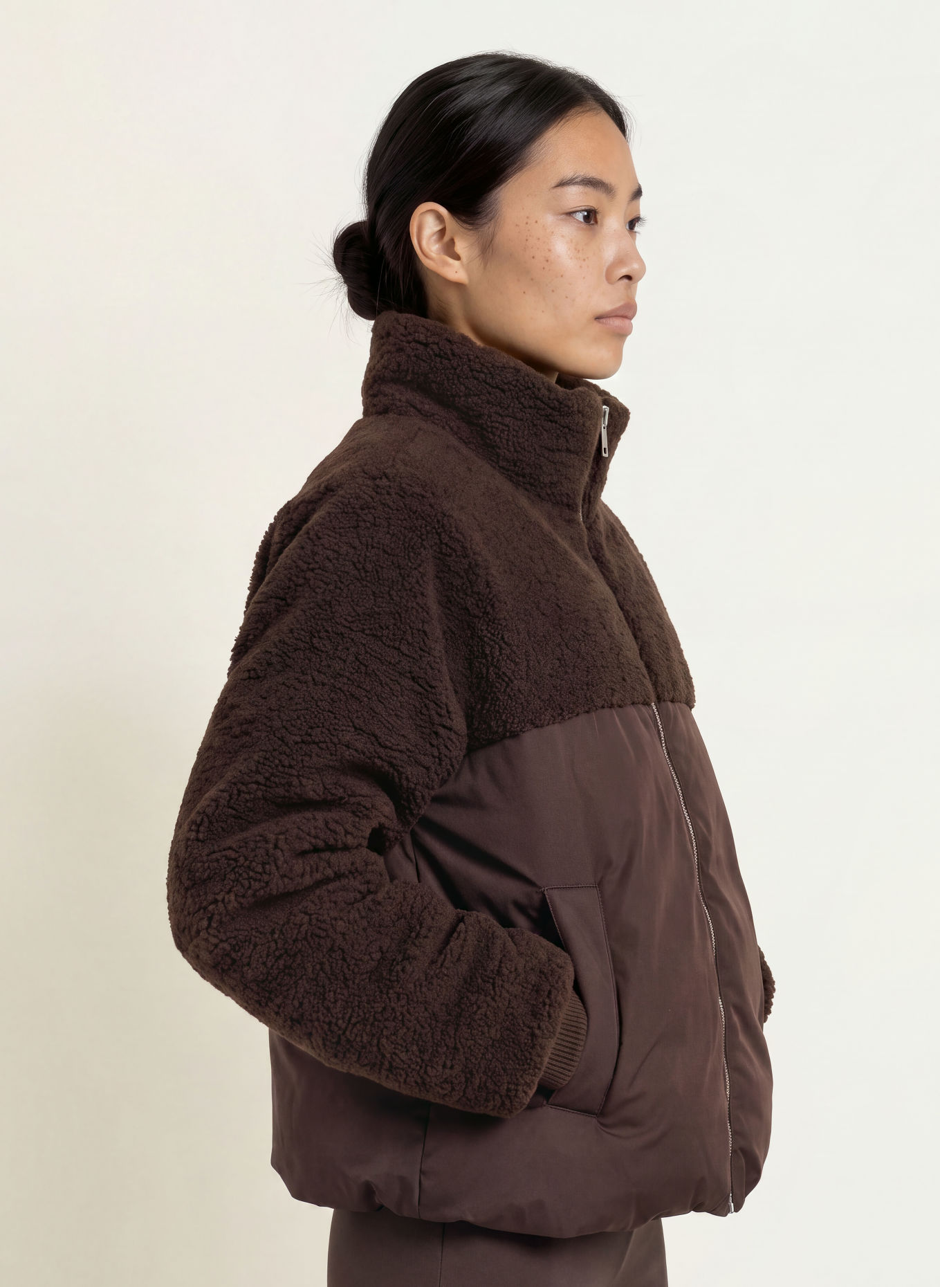 OPUS Kunstpelz-Jacke HAZY im Materialmix: DUNKELBRAUN