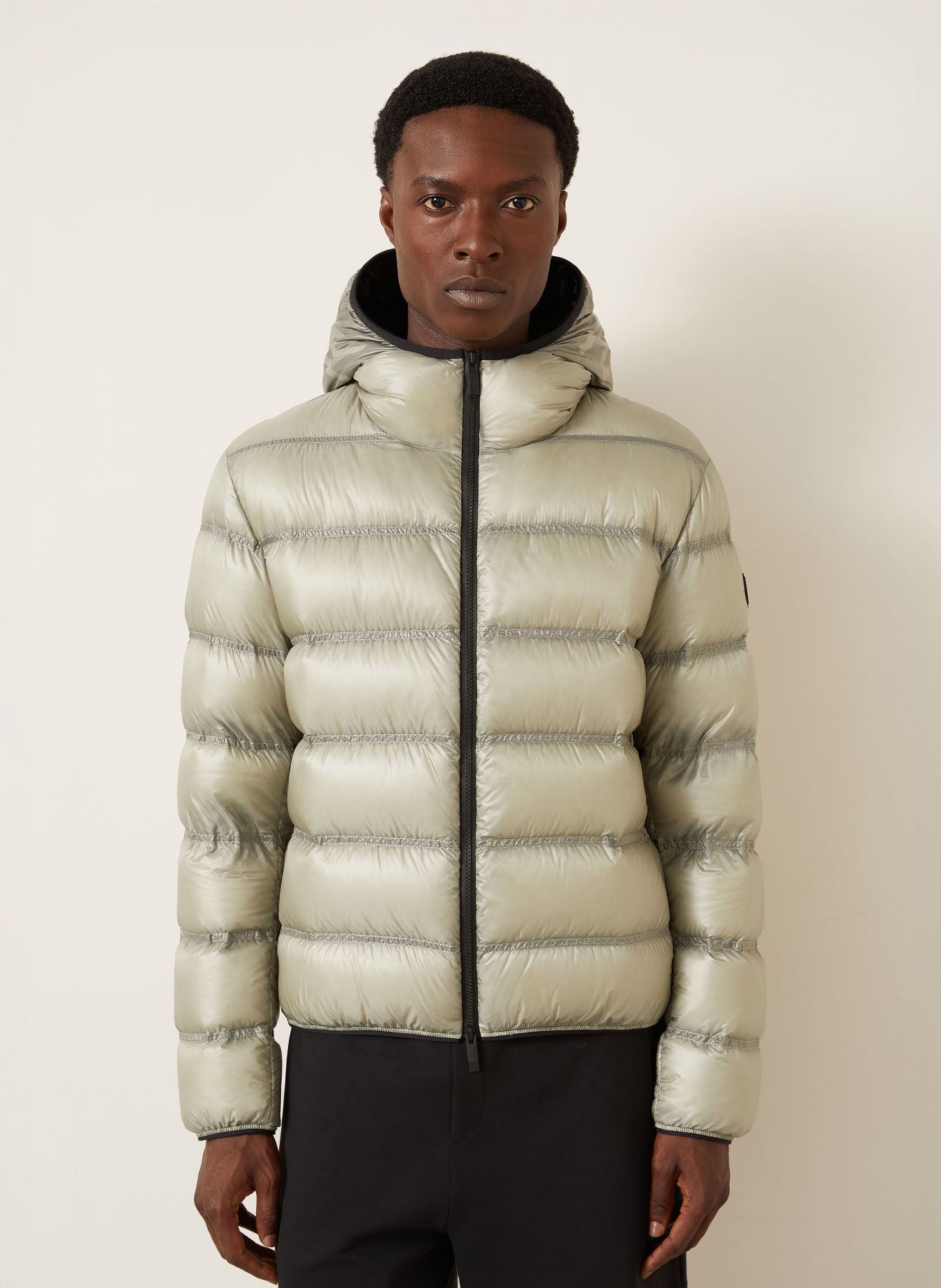 MONCLER Lehká péřová bunda GUADIANA: SVĚTLE ŠEDÁ / ČERNÁ