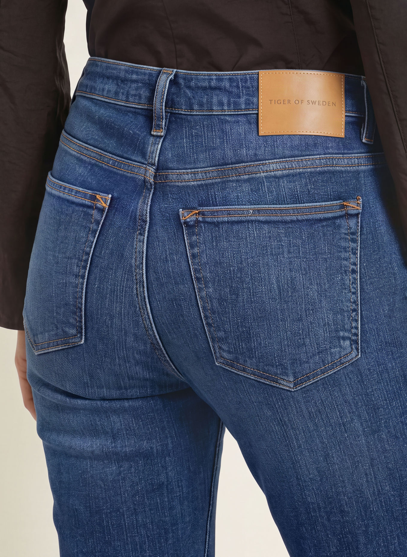 TIGER OF SWEDEN Jean flare FRANKIE PURE: 21F MEDIUM BLUE