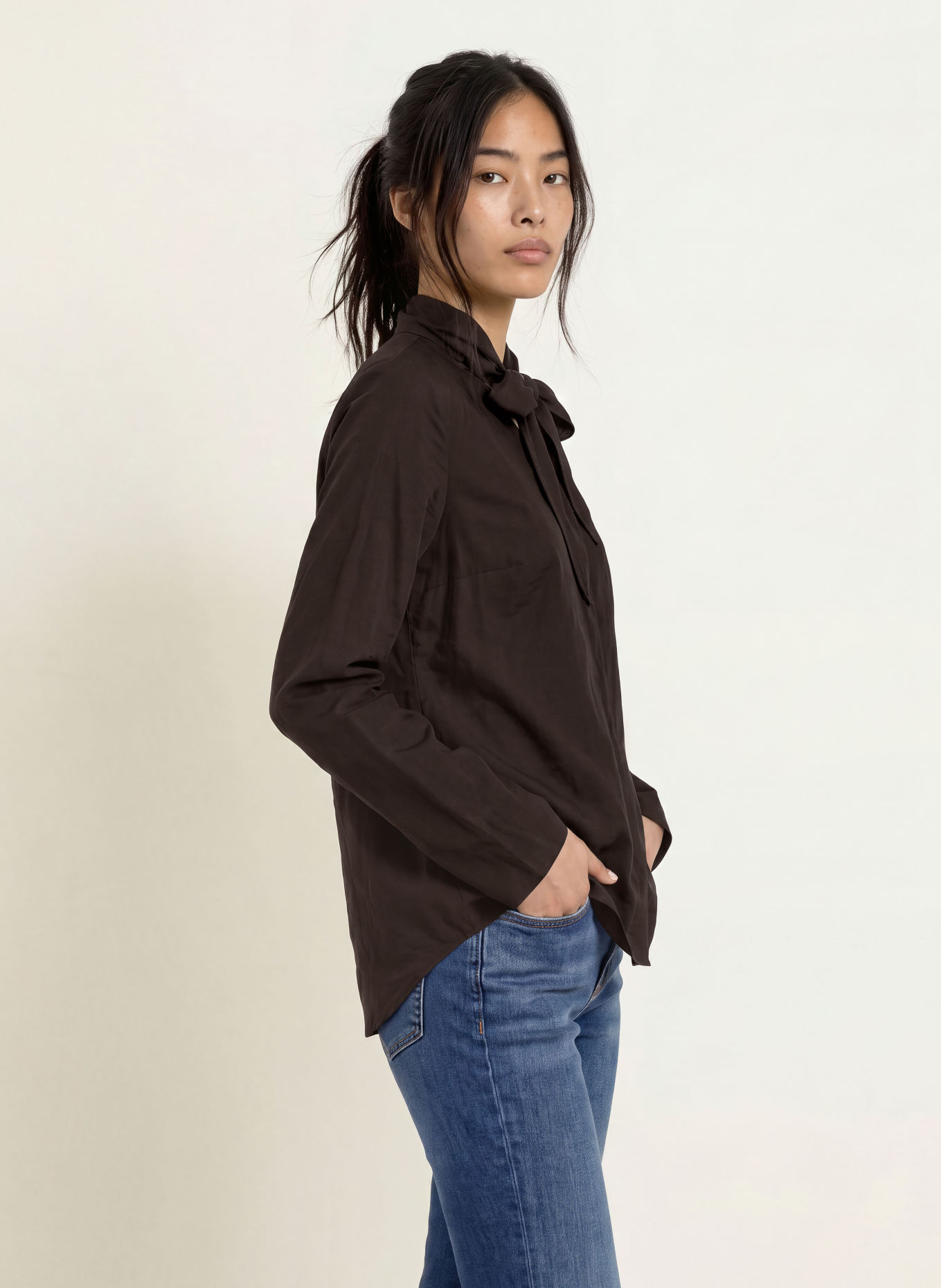 TIGER OF SWEDEN SOREN Tie-neck blouse: DARK BROWN