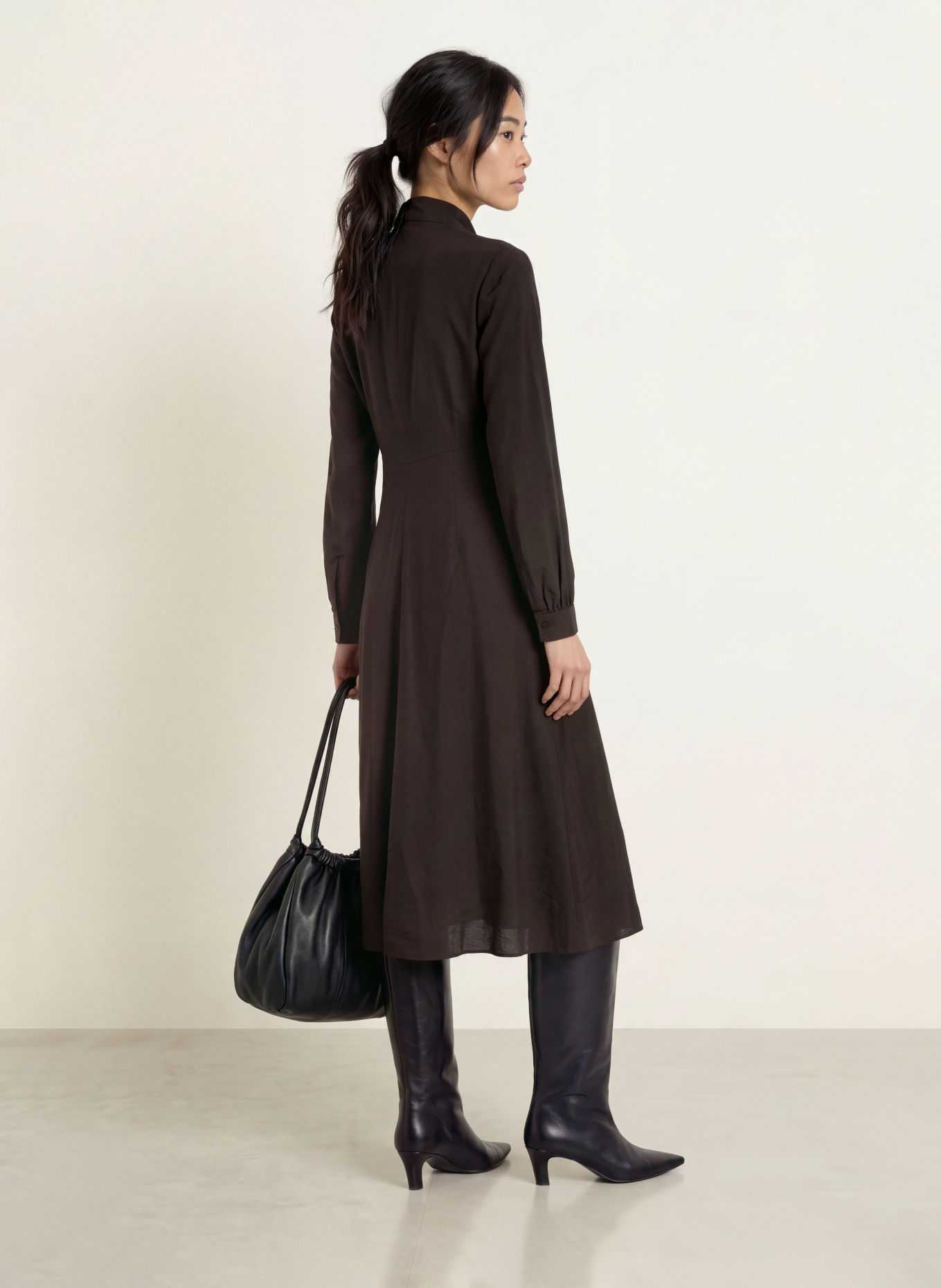 TIGER OF SWEDEN Schluppenkleid: DUNKELBRAUN