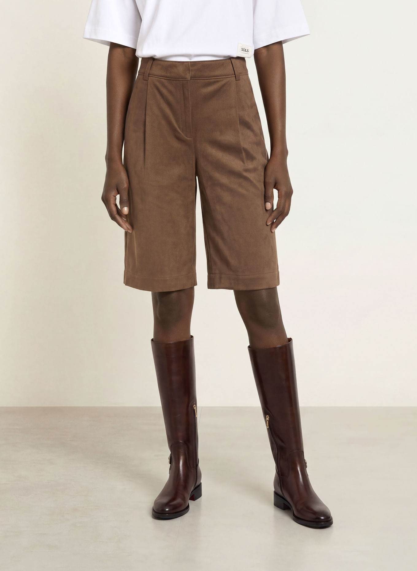BOSS Bermuda TALARINA in leerlook: BRUIN