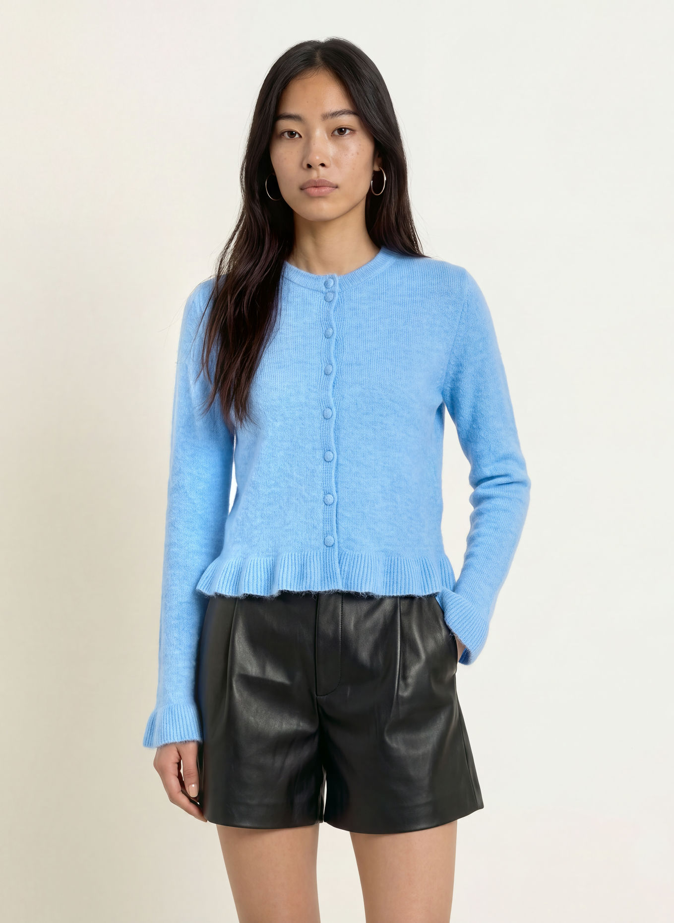 Rich & Royal Strickjacke mit Volants: HELLBLAU